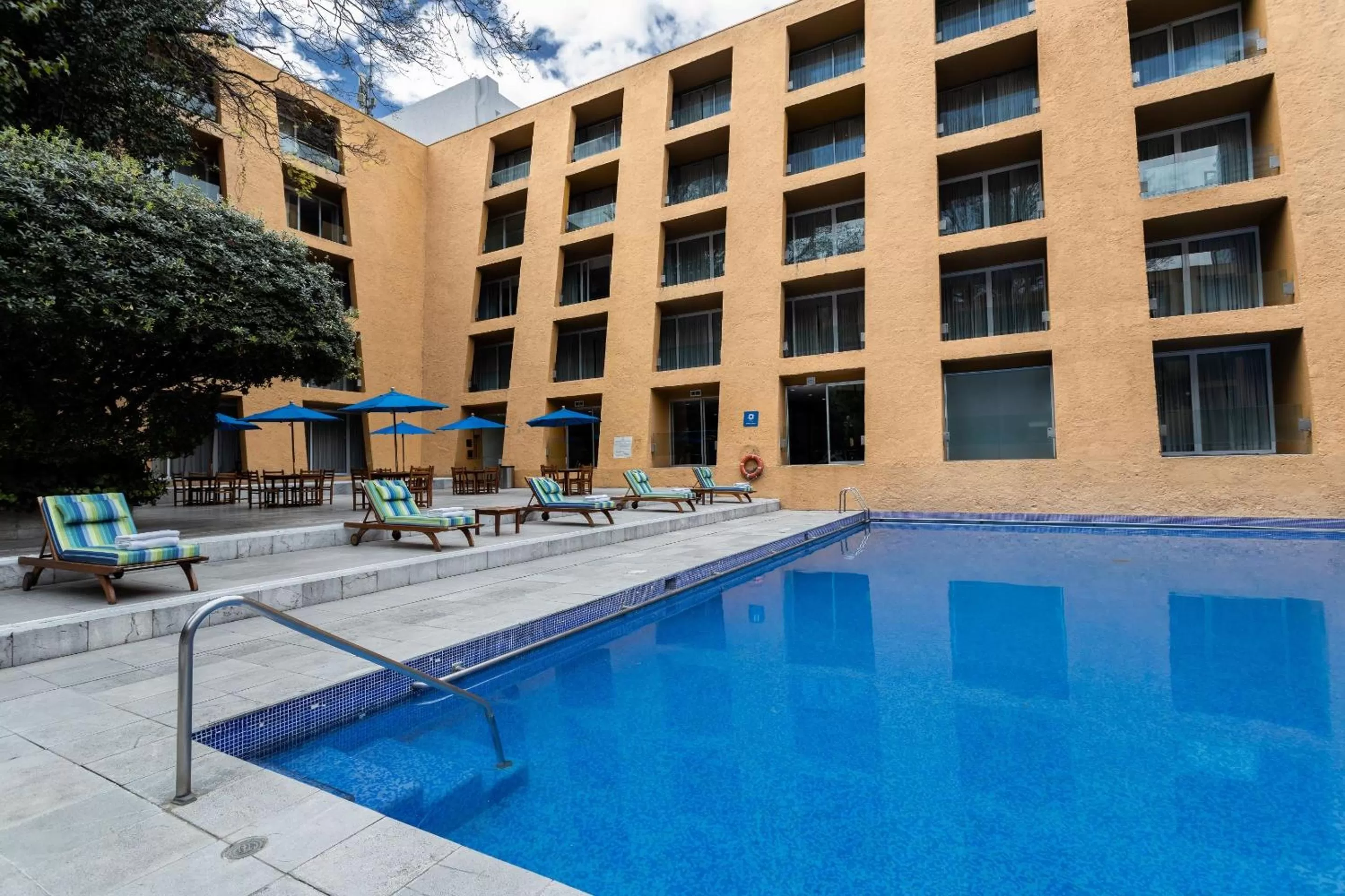 Swimming pool in Camino Real Polanco Mexico