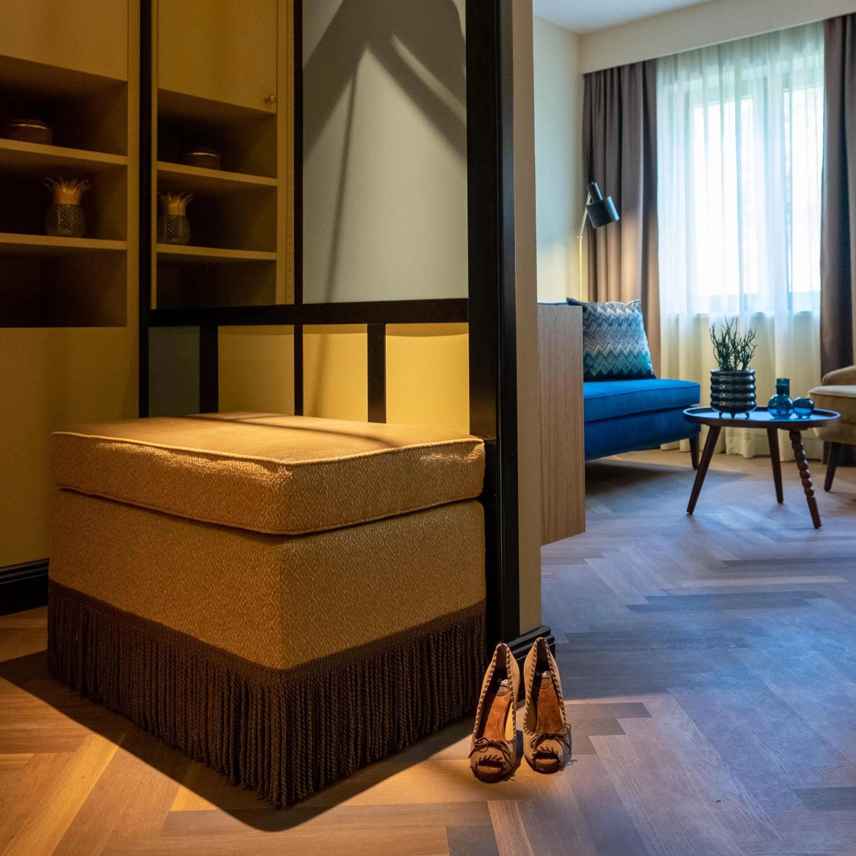 Living room, Bed in Das James