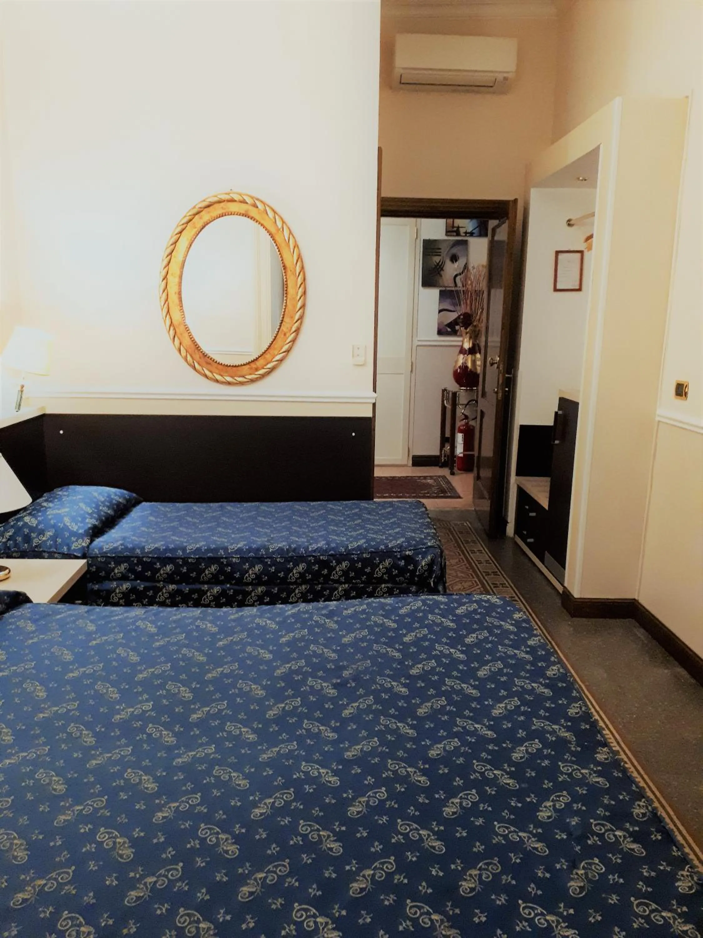 Bed in Hotel Sweet Home