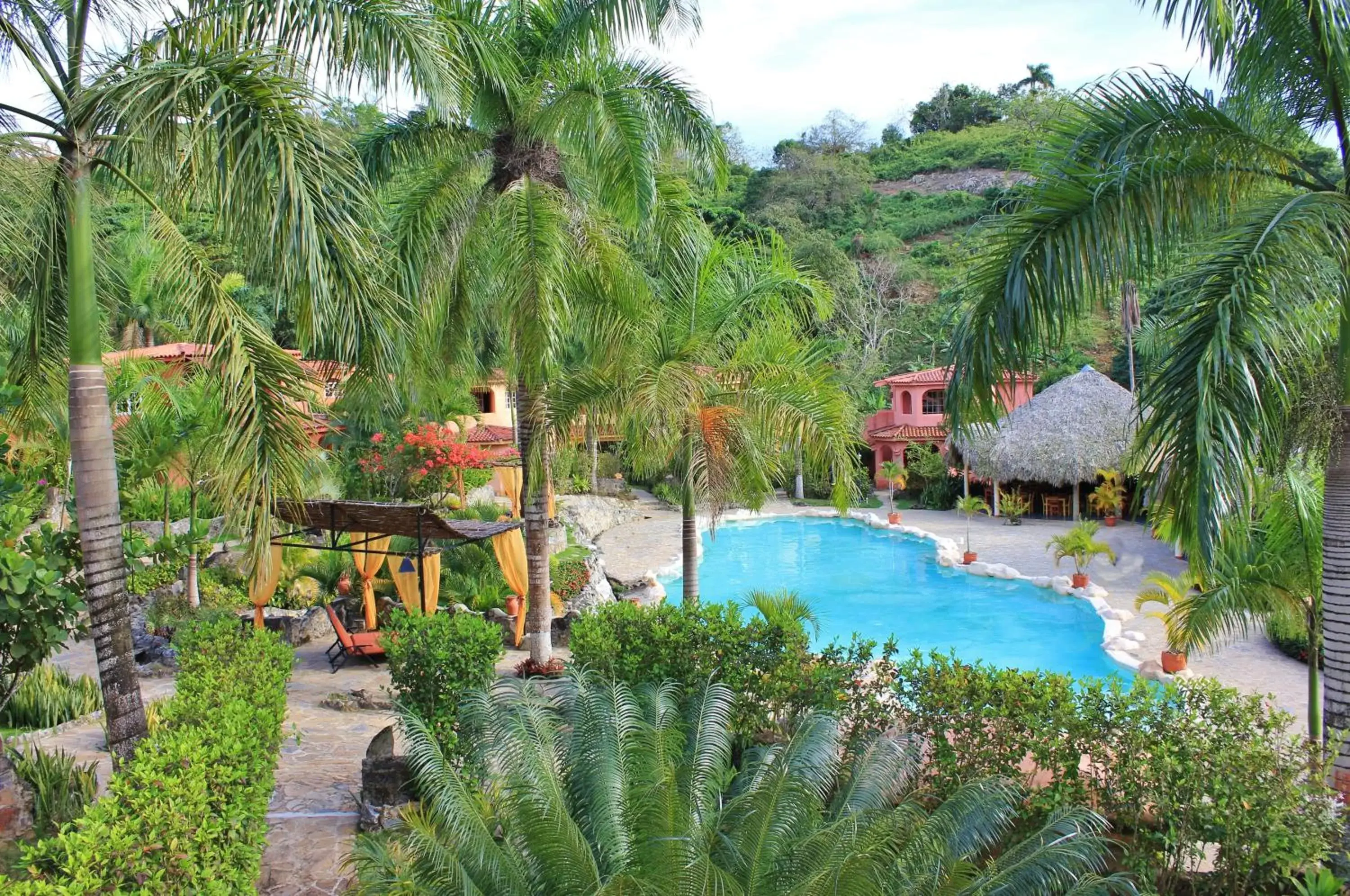 Day, Pool View in Hotel - Residencial Madrugada