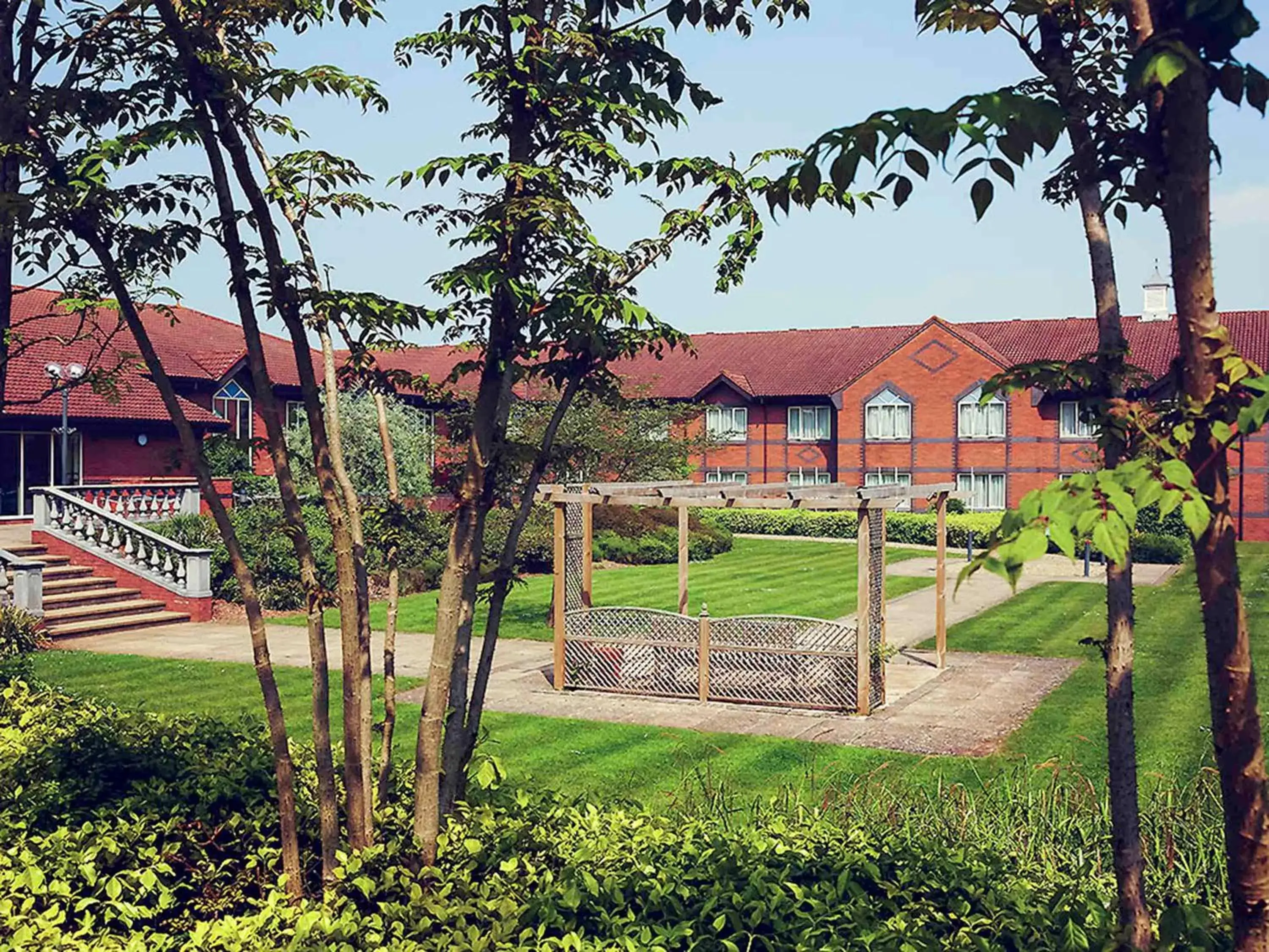 Property building in Mercure Daventry Court Hotel
