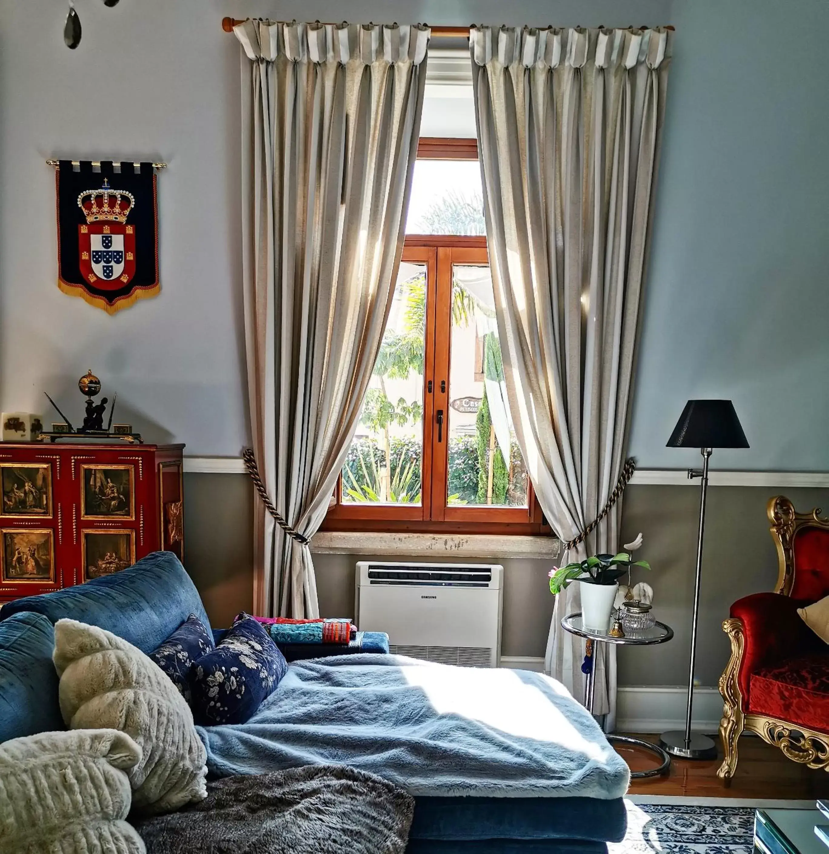 Living room, Bed in Chalet Vitorino