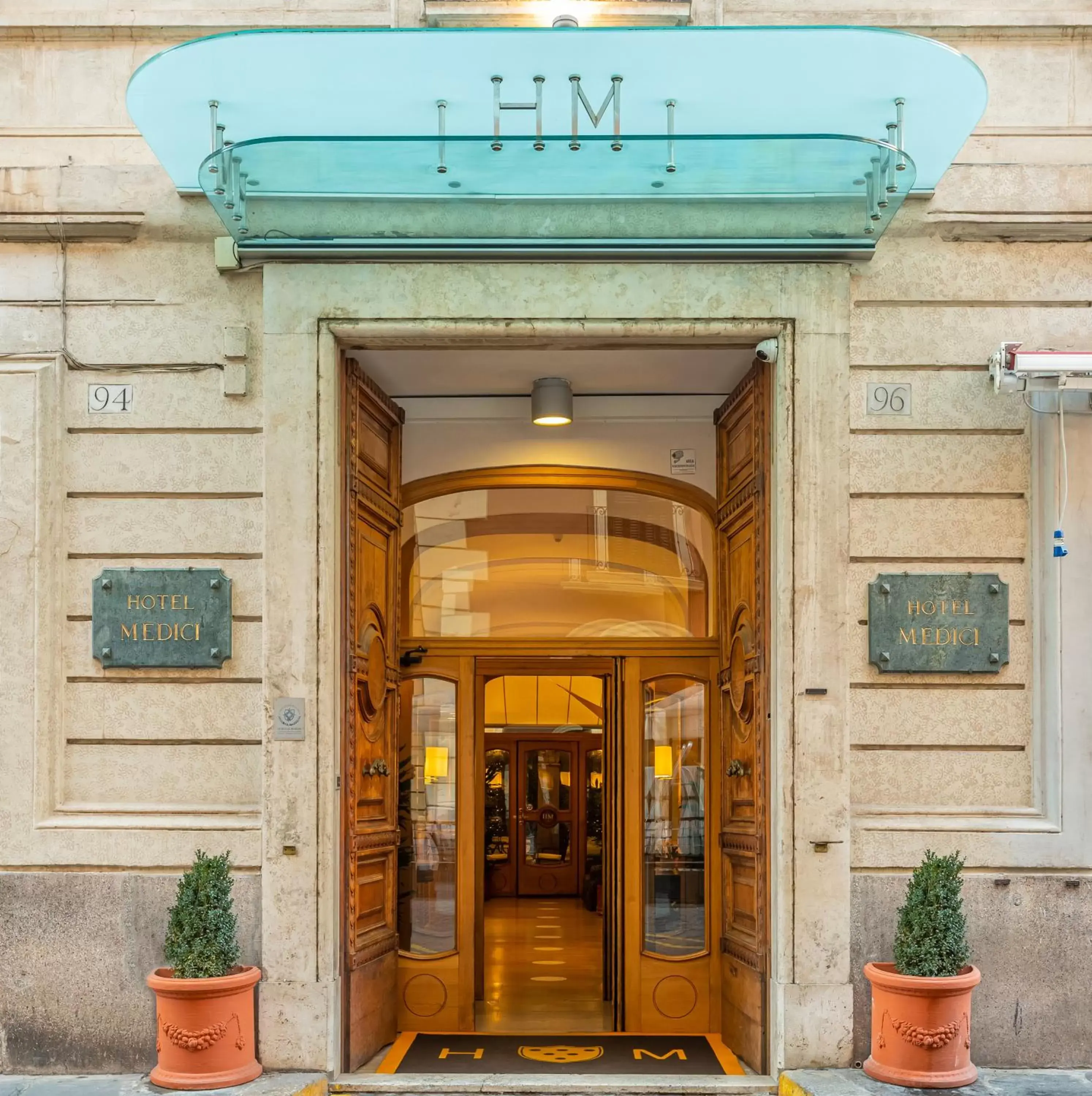 Property building, Facade/Entrance in Hotel Medici