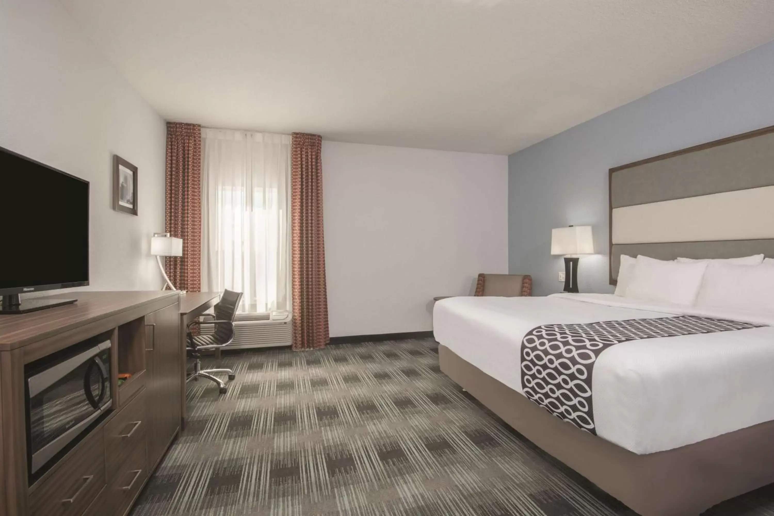 King Room - Mobility Access in La Quinta by Wyndham Guthrie King Room - Mobility Access in La Quinta by Wyndham Guthrie