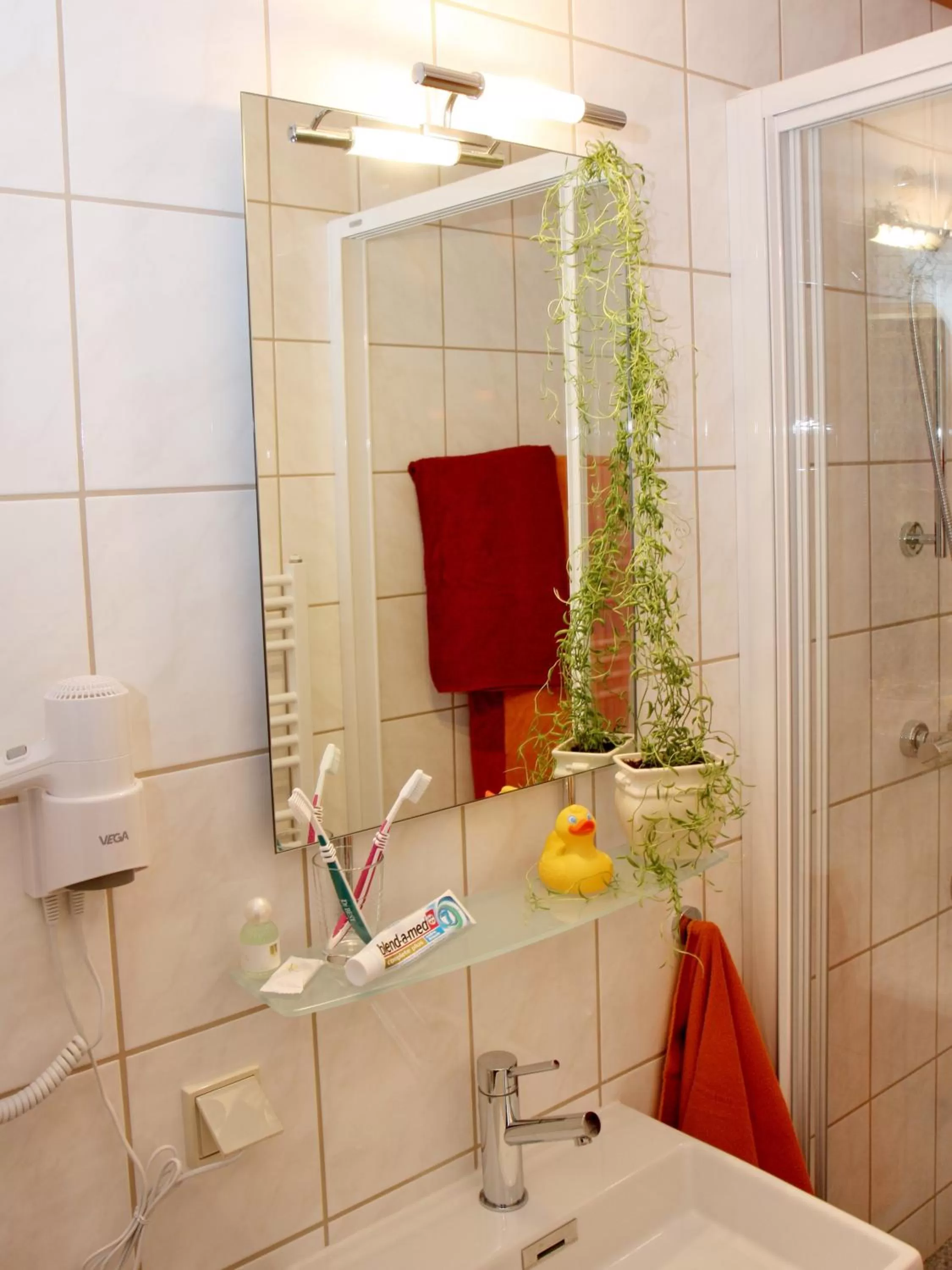 Bathroom in Hotel Deutsches Haus