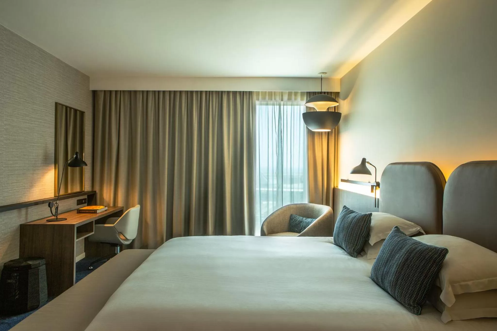 Photo of the whole room, Bed in Crowne Plaza - Nice - Grand Arenas by IHG