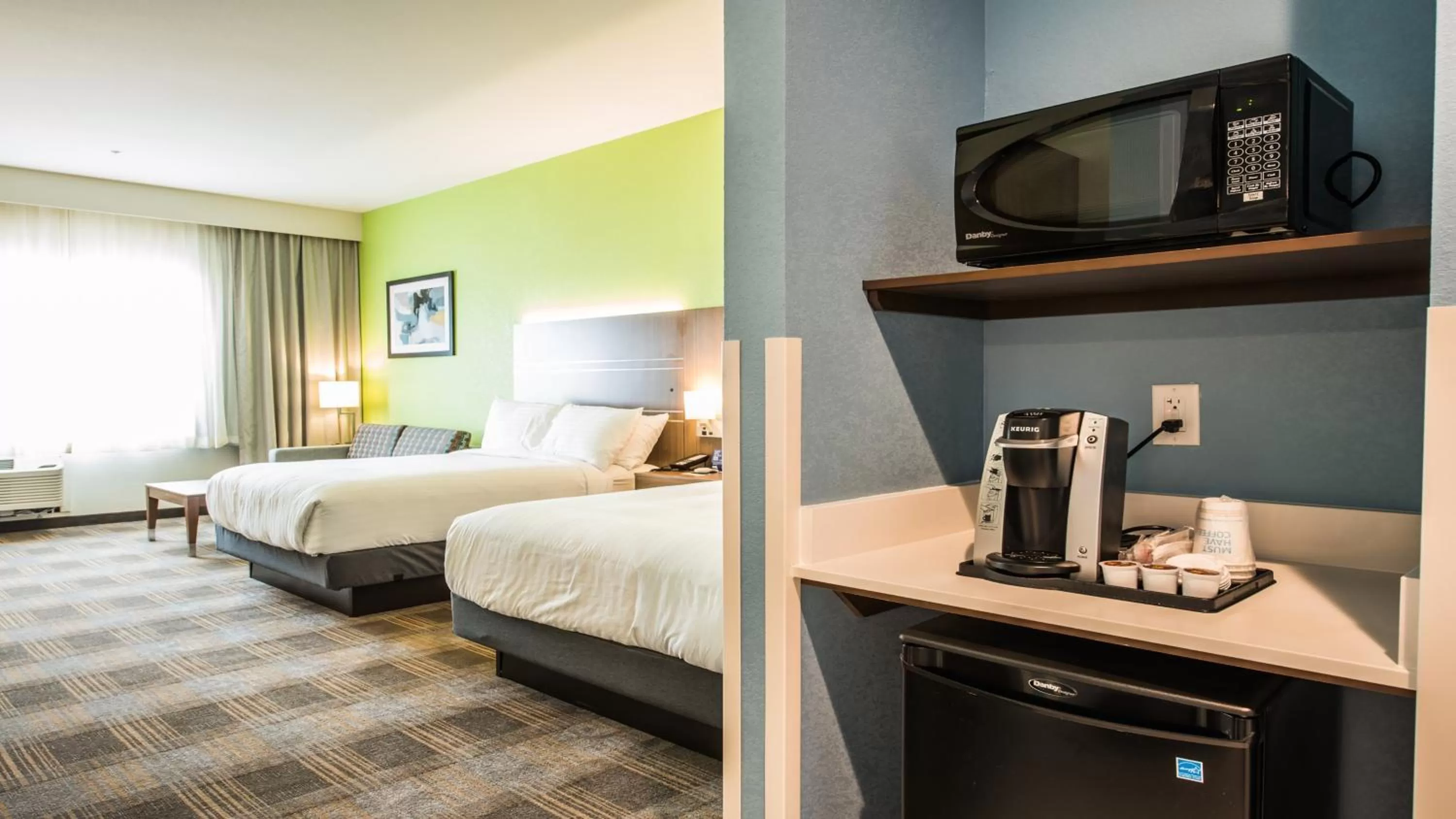 Bedroom, Bed in Holiday Inn Express & Suites - Dripping Springs - Austin Area by IHG