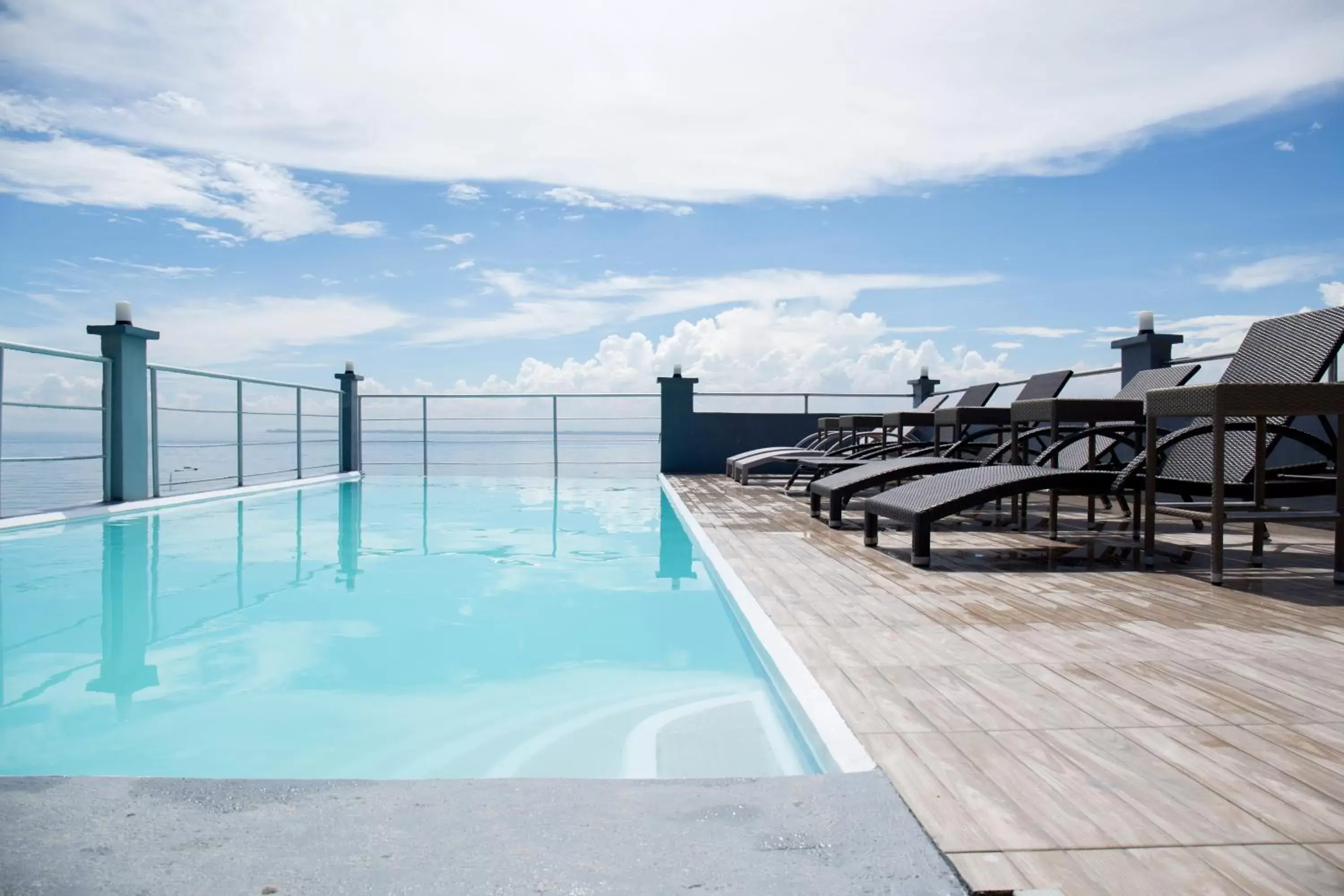 Swimming Pool in Palmbeach Resort & Spa