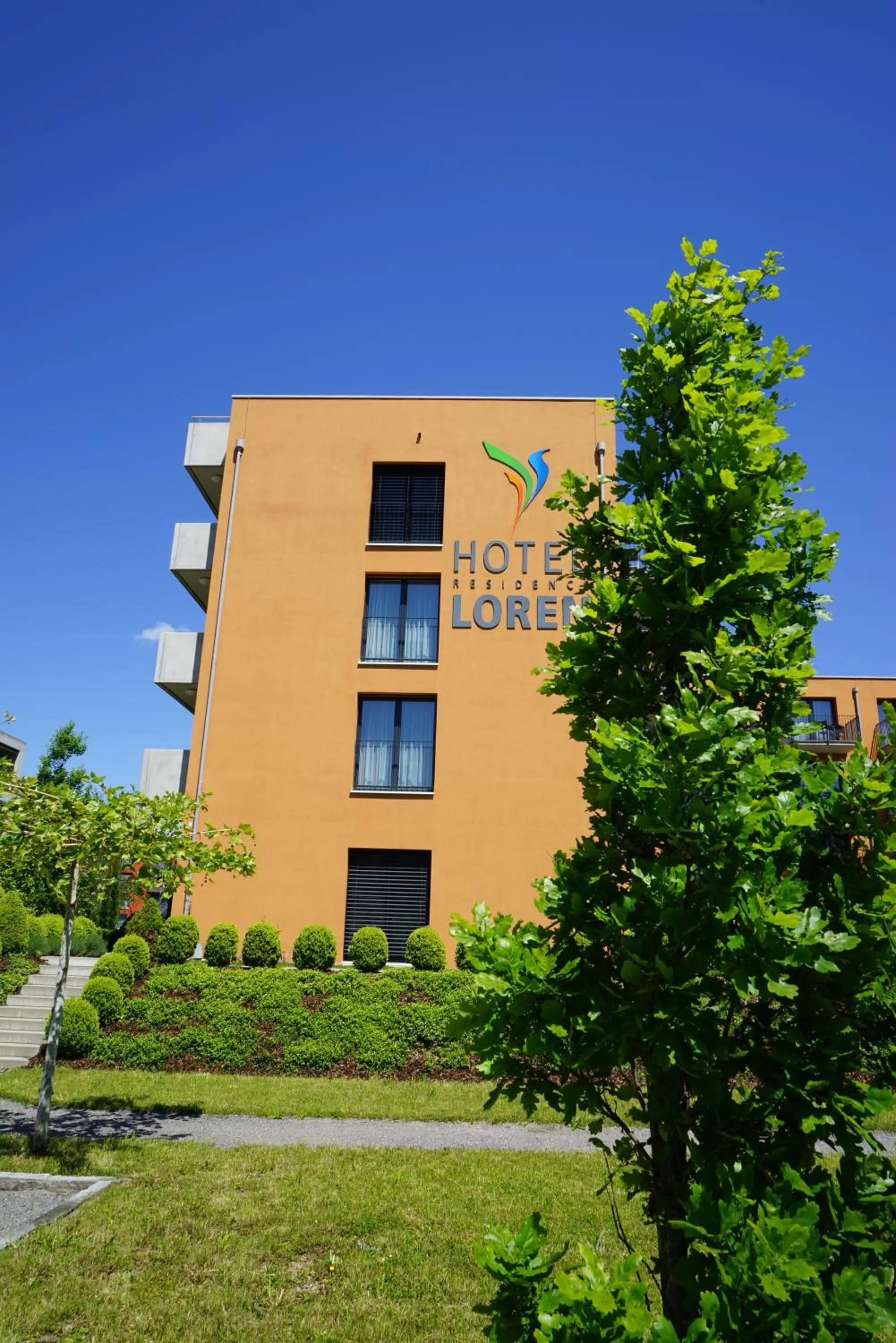 Facade/entrance in Hotel Residence Loren - contact & contactless check-in