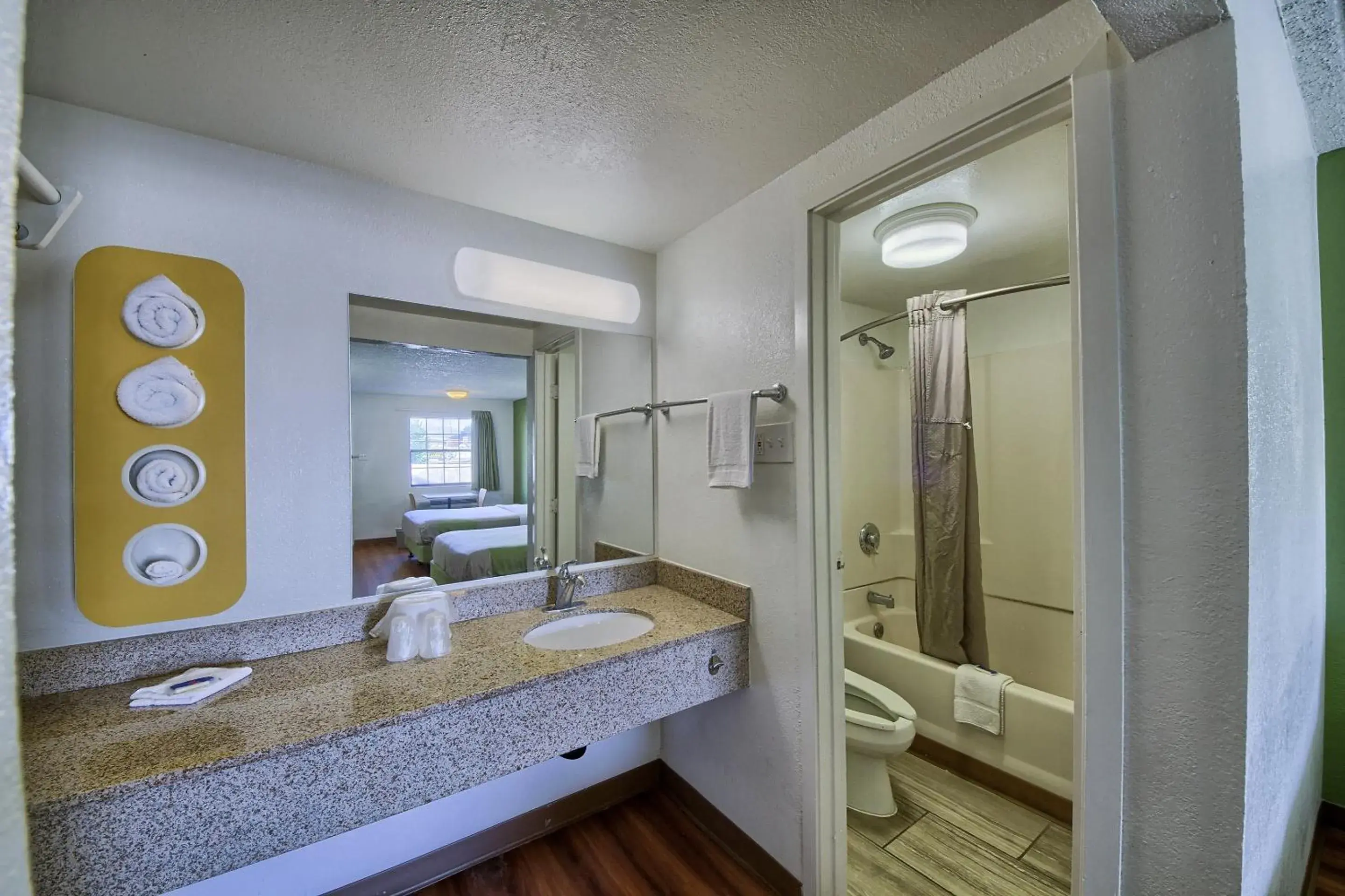 Toilet, Bathroom in Motel 6-San Antonio, TX - Northwest Medical Center