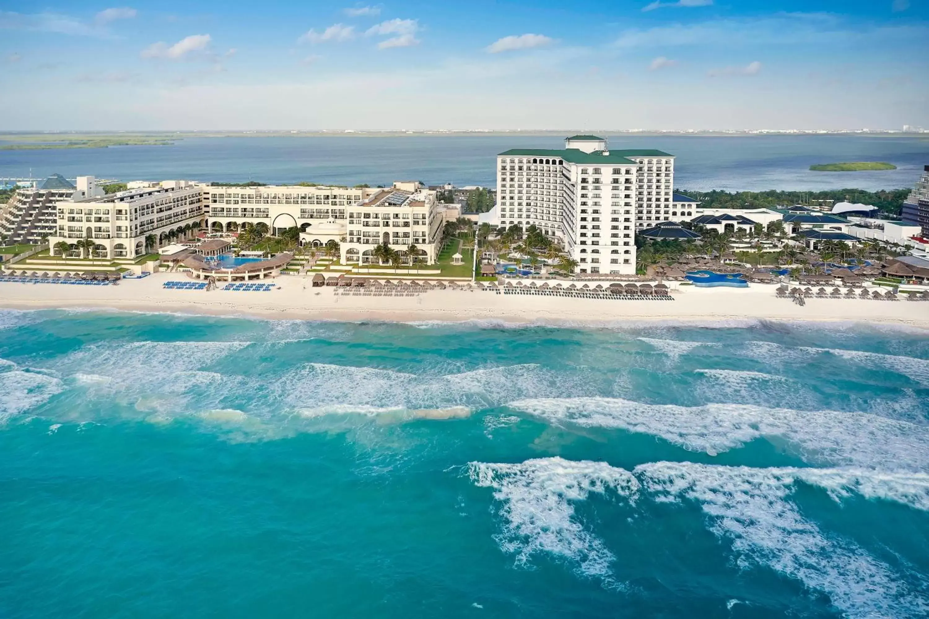 Property building, Bird's-eye View in JW Marriott Cancun Resort & Spa