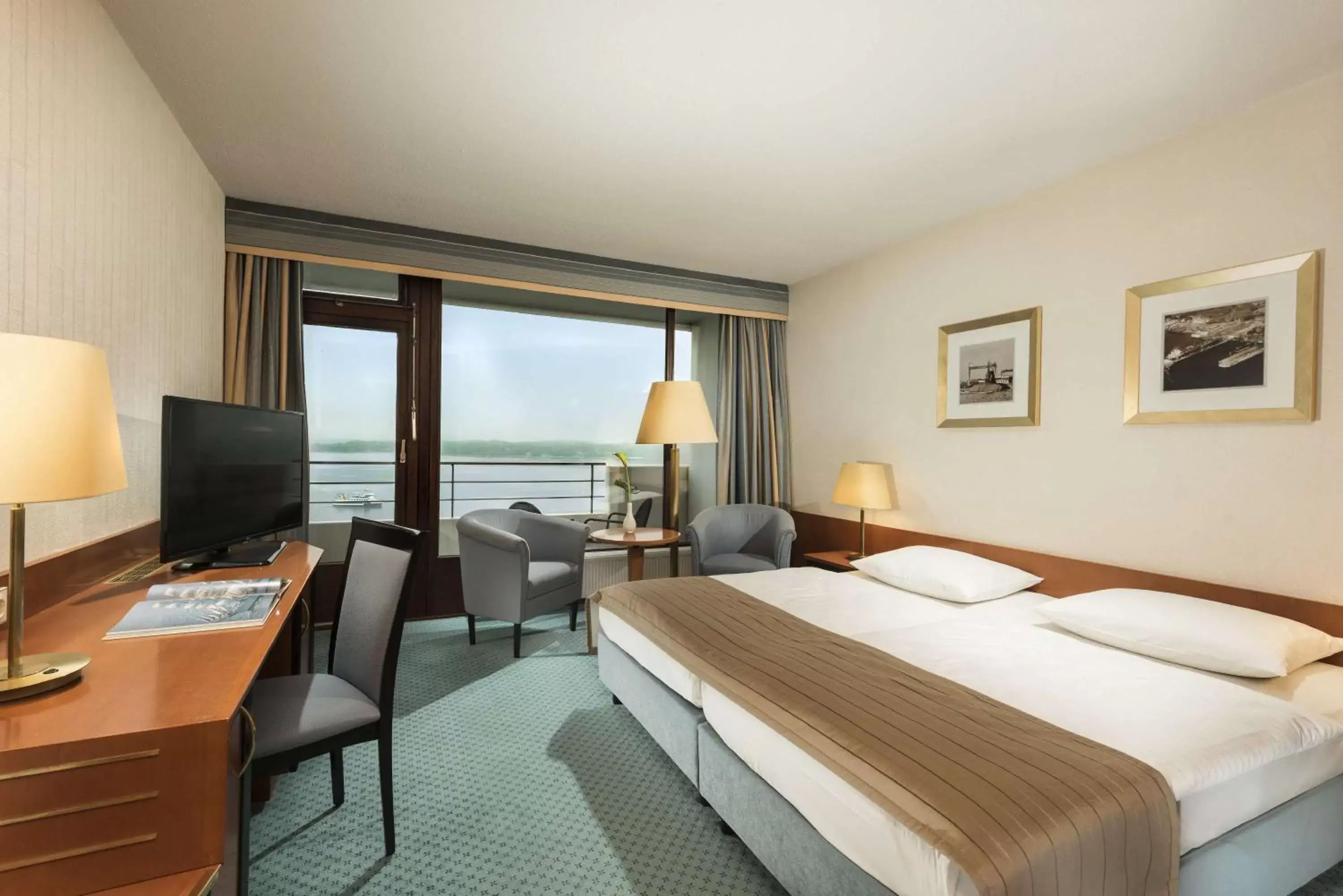 Superior Room in Maritim Hotel Bellevue Kiel