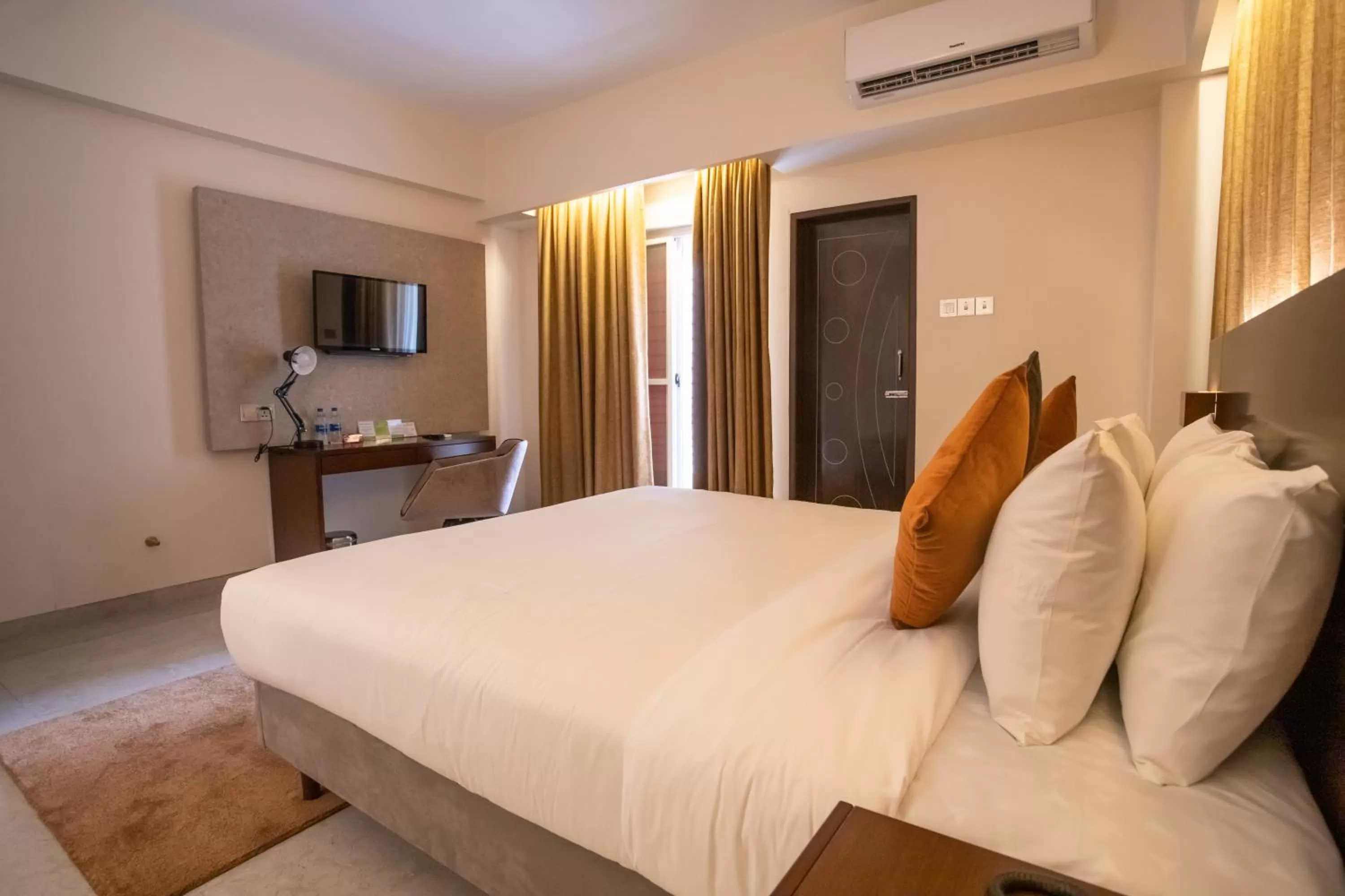 Photo of the whole room, Bed in Jatra Flagship Chattogram City Centre