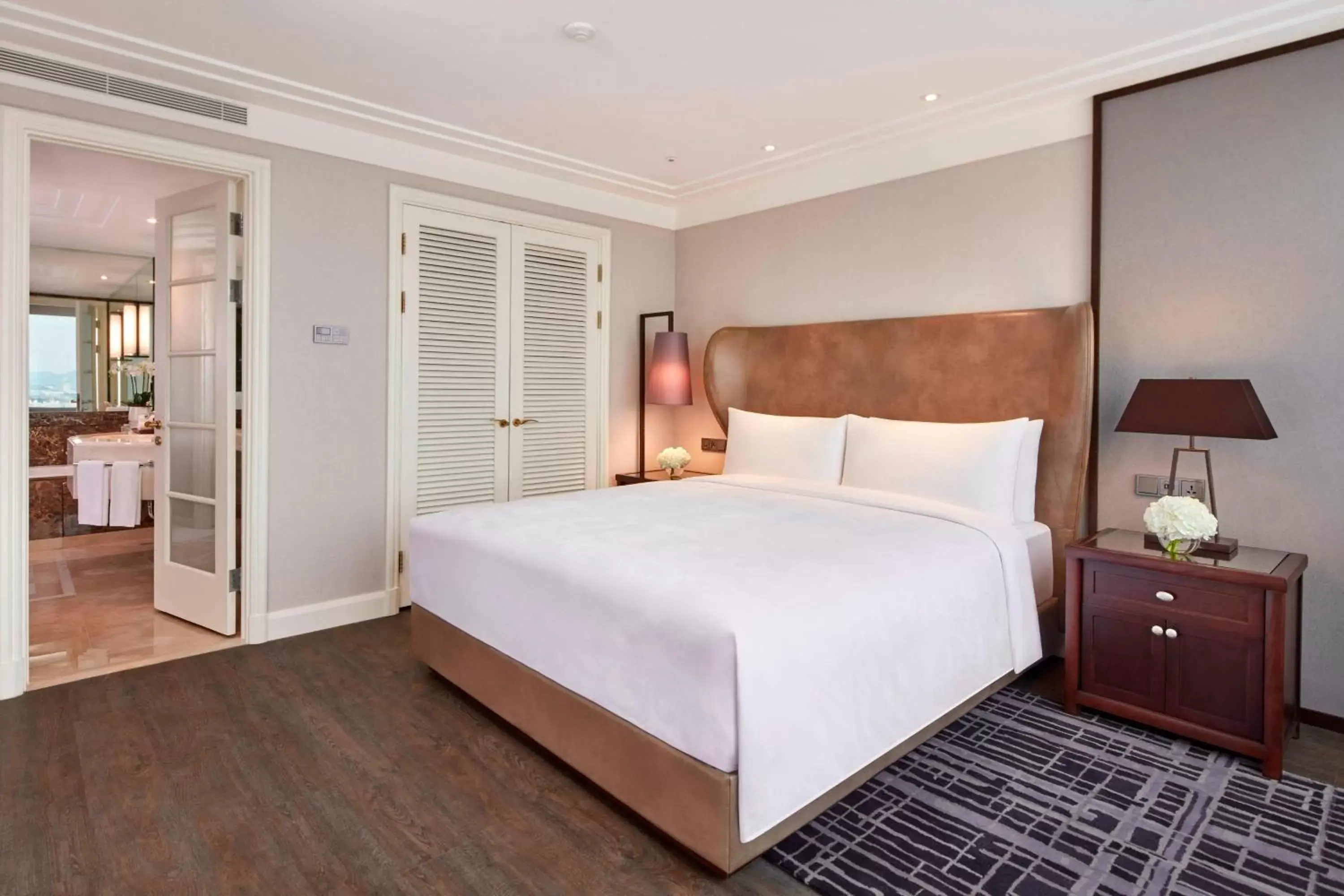Bedroom, Bed in JW Marriott Hotel Seoul