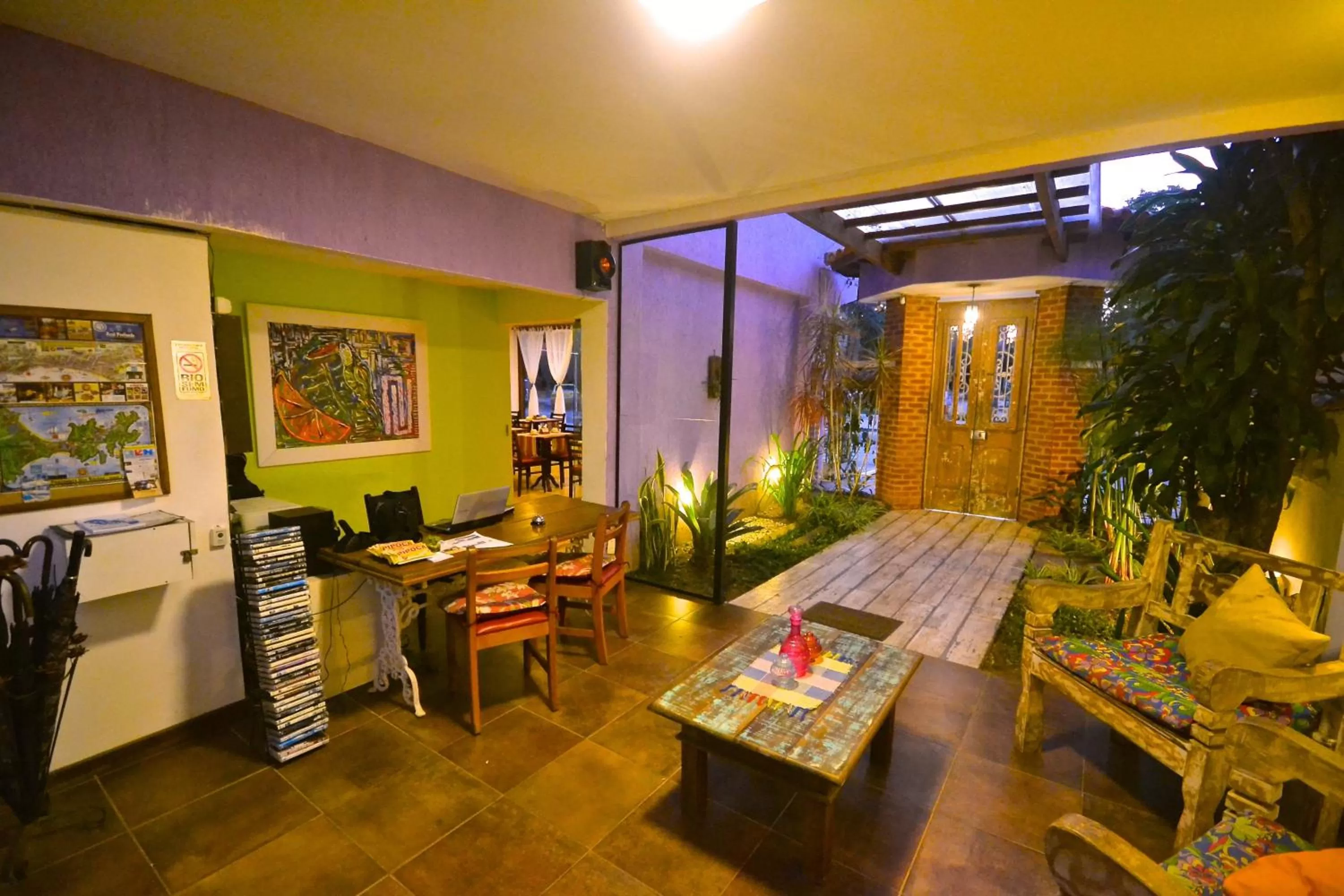 Night in Pousada do Centro Búzios