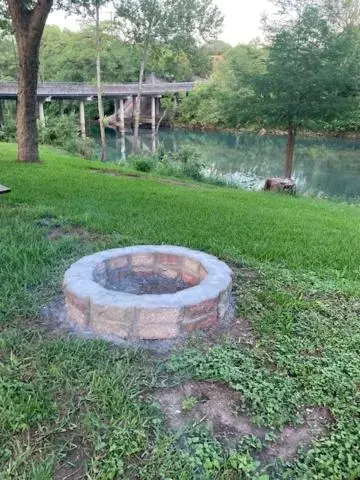 Garden in Horseshoe Riverside Lodge