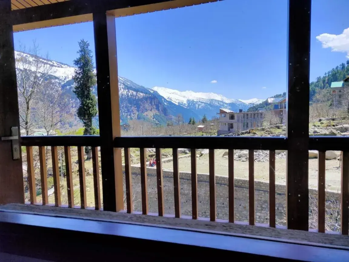 Mountain View in Solang Valley Resort