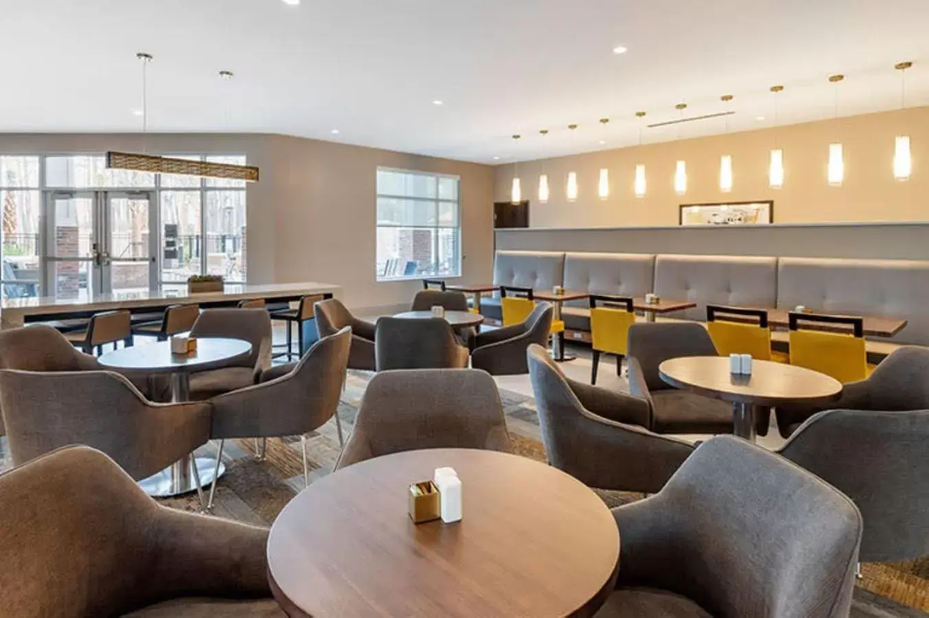 Restaurant/places to eat, Lounge/Bar in Cambria Hotel Nashville Airport