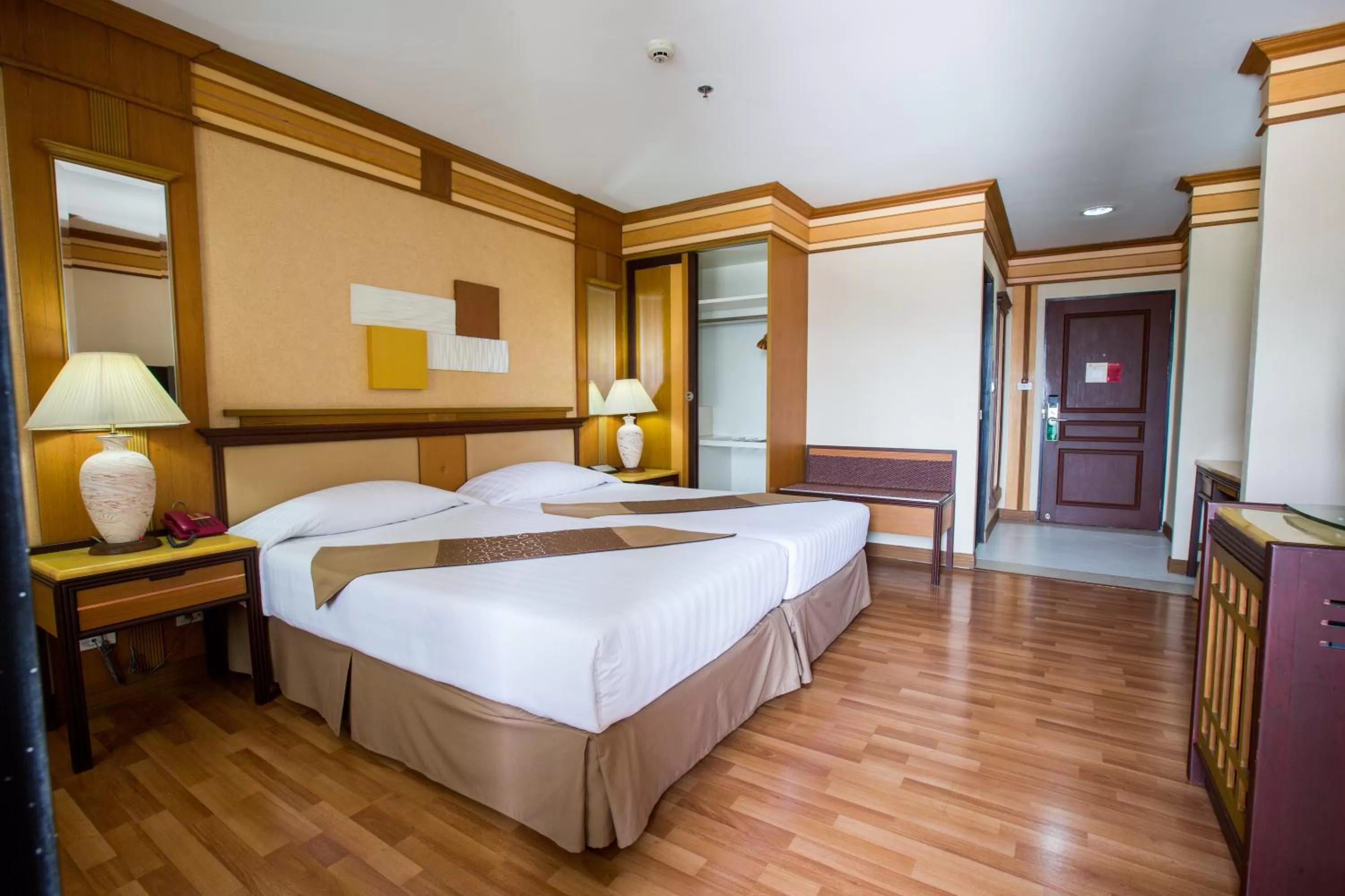 Bedroom, Bed in Asia Airport Hotel