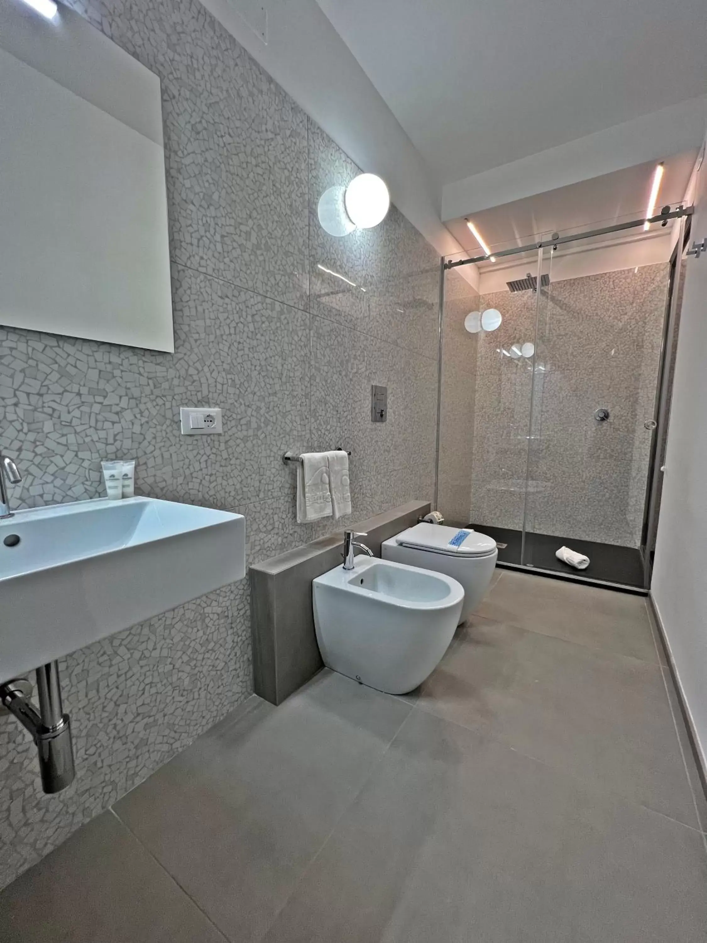 Bathroom in Resort La Battigia Beach & Spa