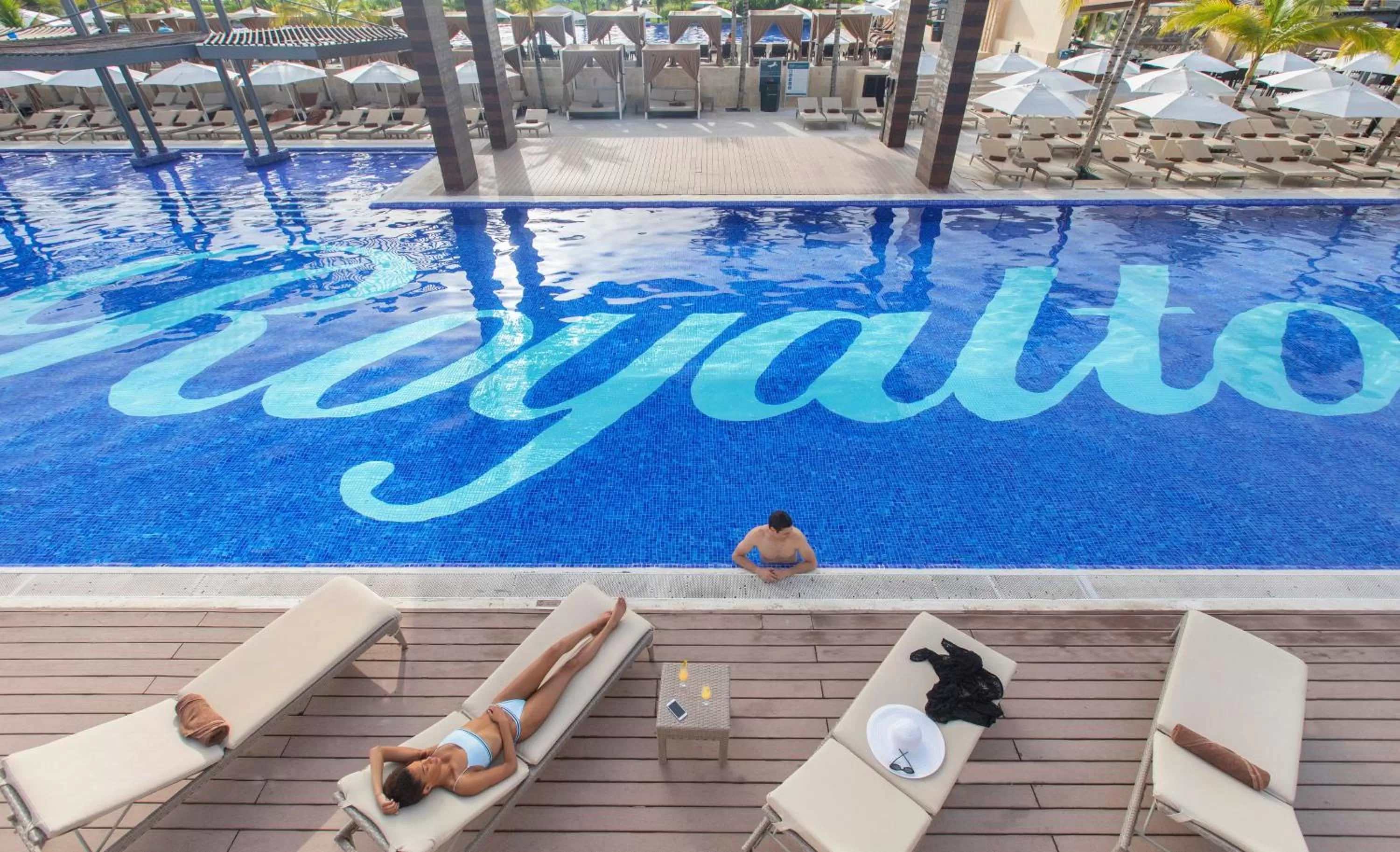 Swimming pool in Royalton Riviera Cancun, An Autograph Collection All-Inclusive Resort & Casino