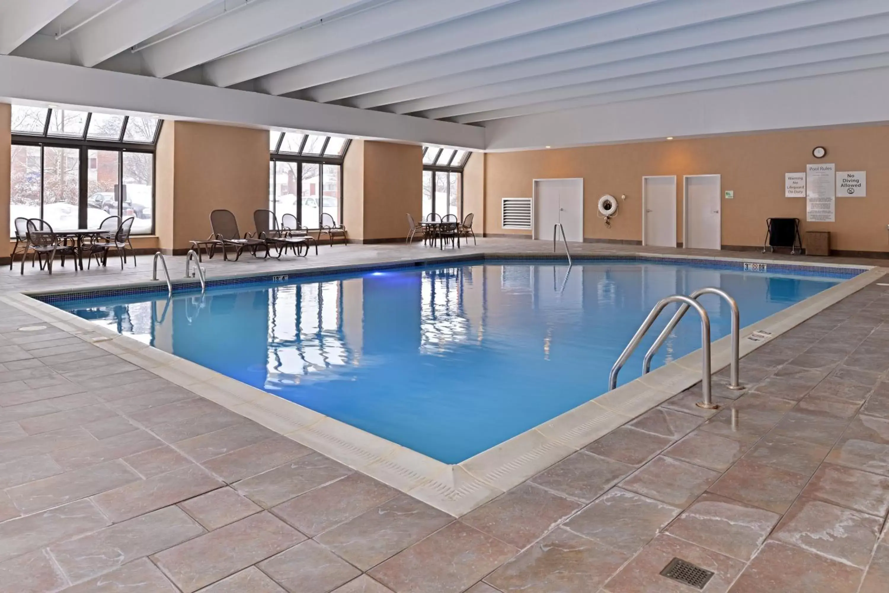 Swimming Pool in Holiday Inn New London, an IHG Hotel