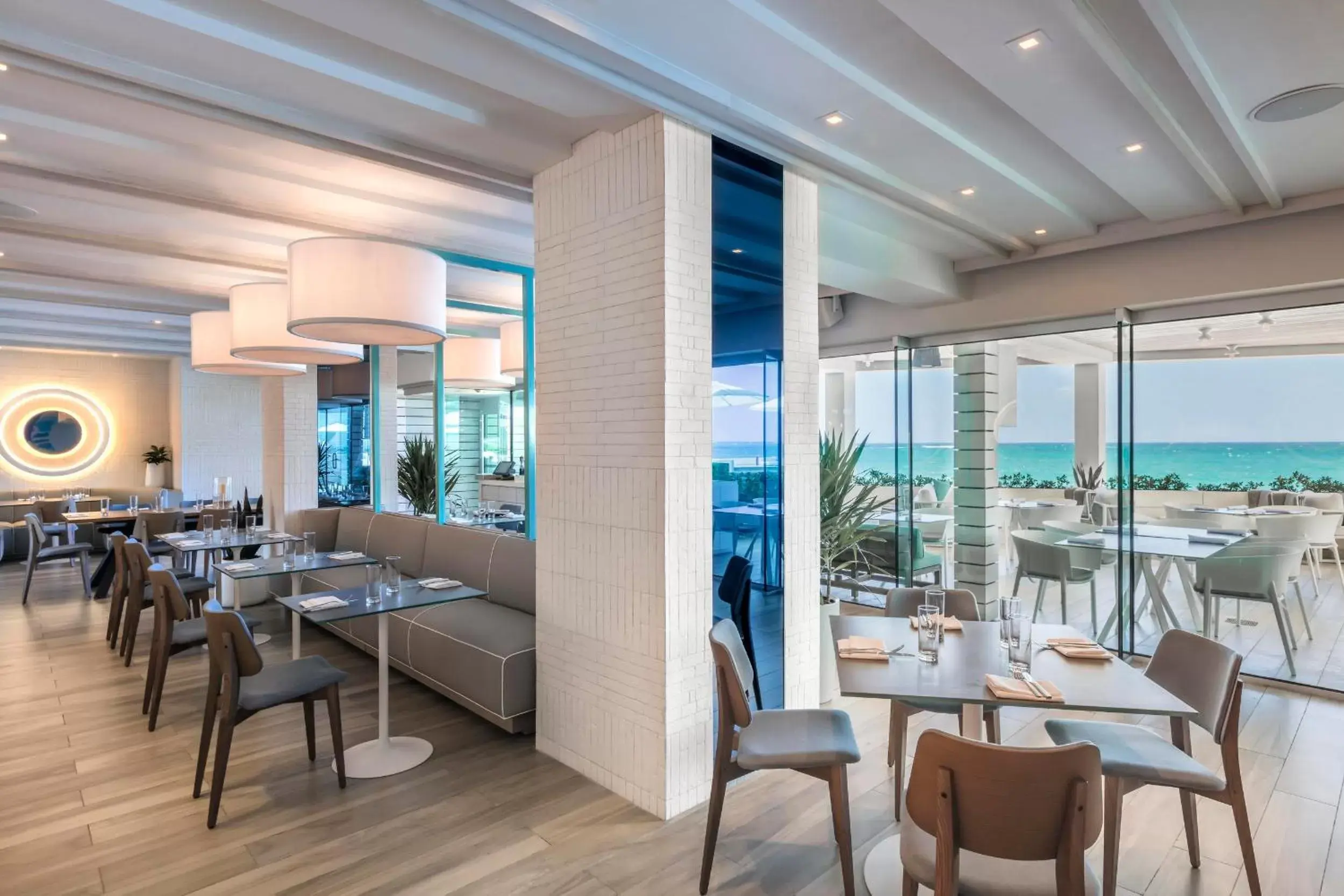 Dining area, Restaurant/Places to Eat in Condado Ocean Club