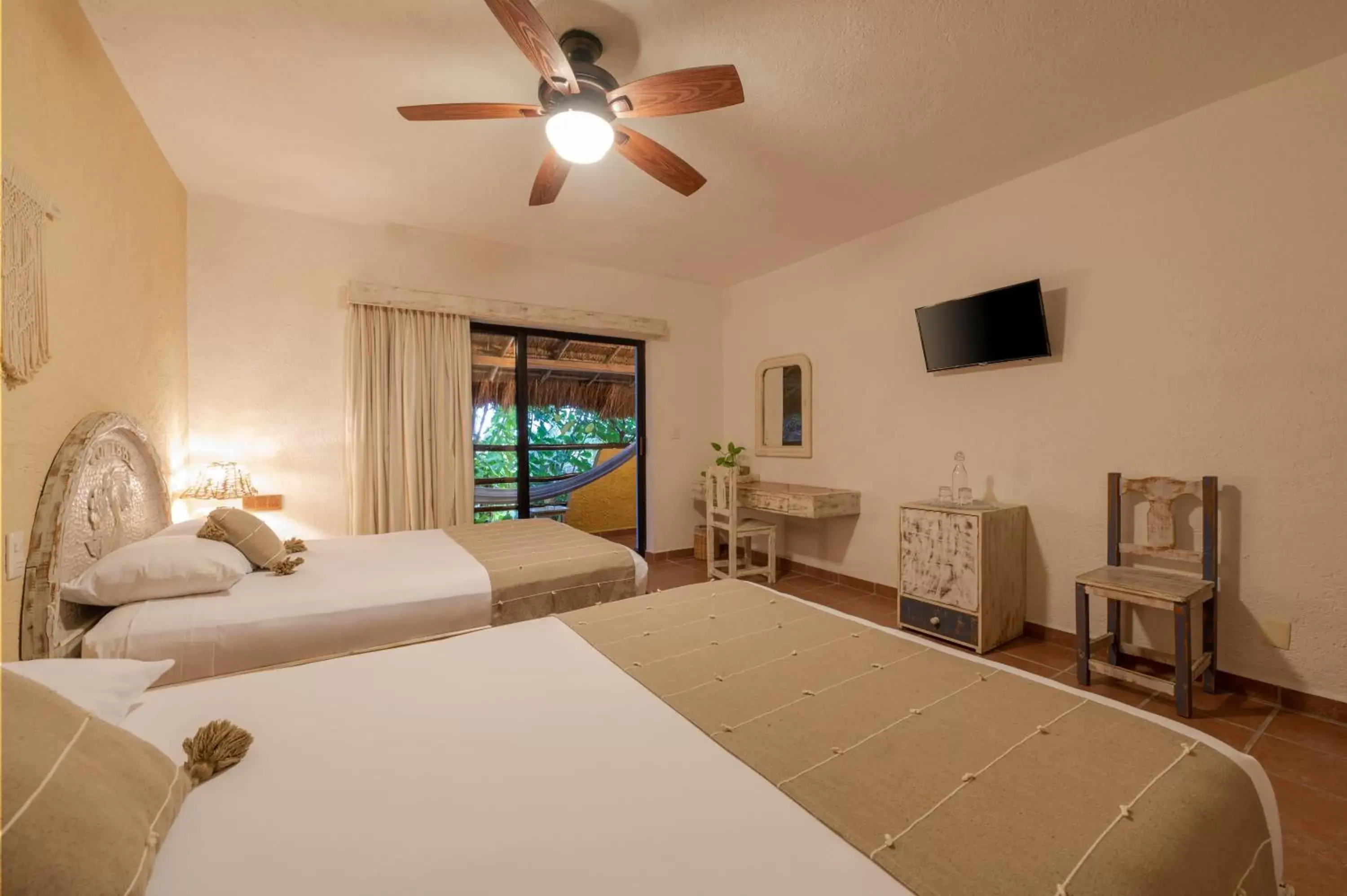 Bedroom in Hotel Colibri Beach