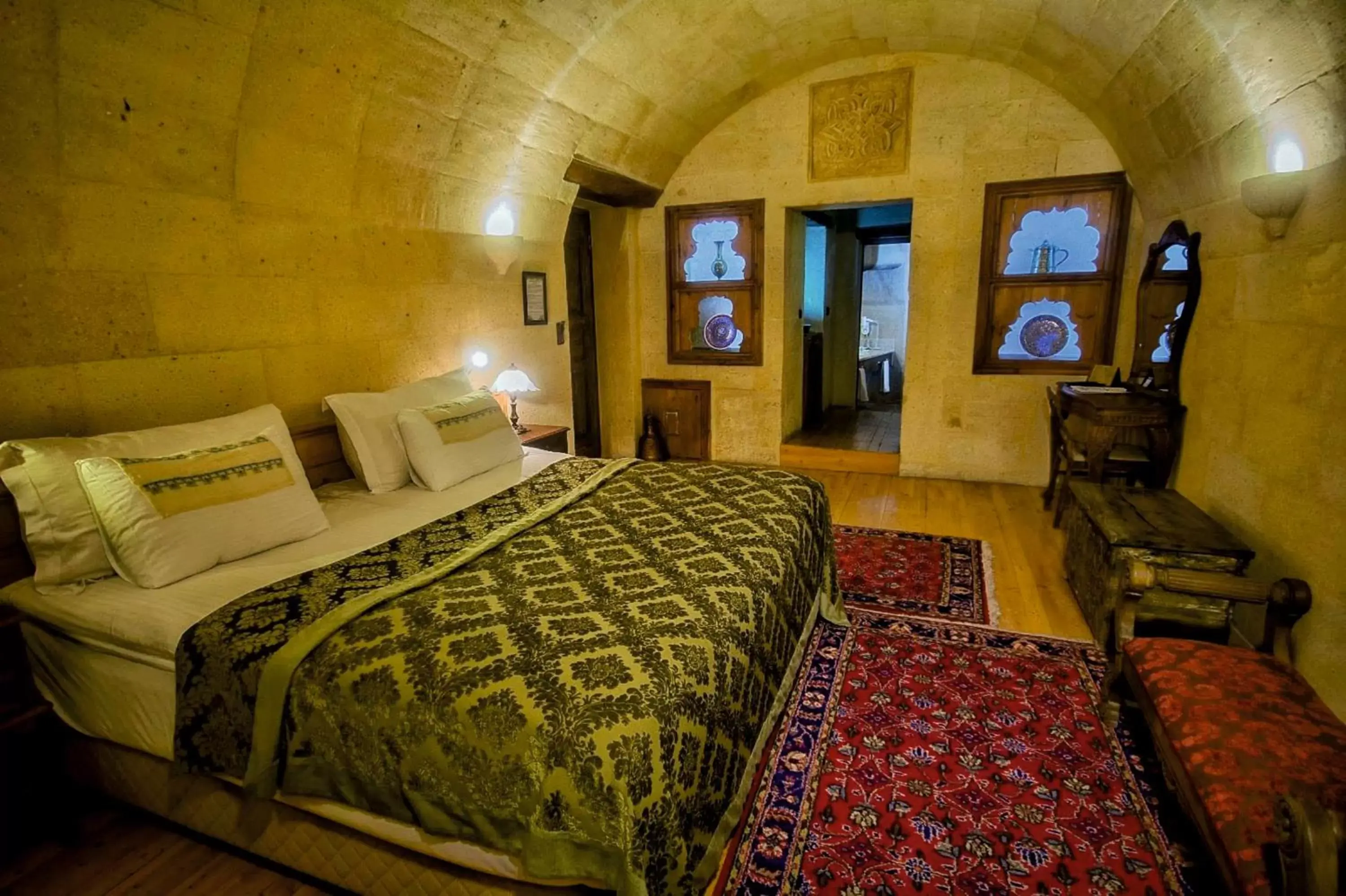 Bedroom, Bed in Fresco Cave Suites Cappadocia