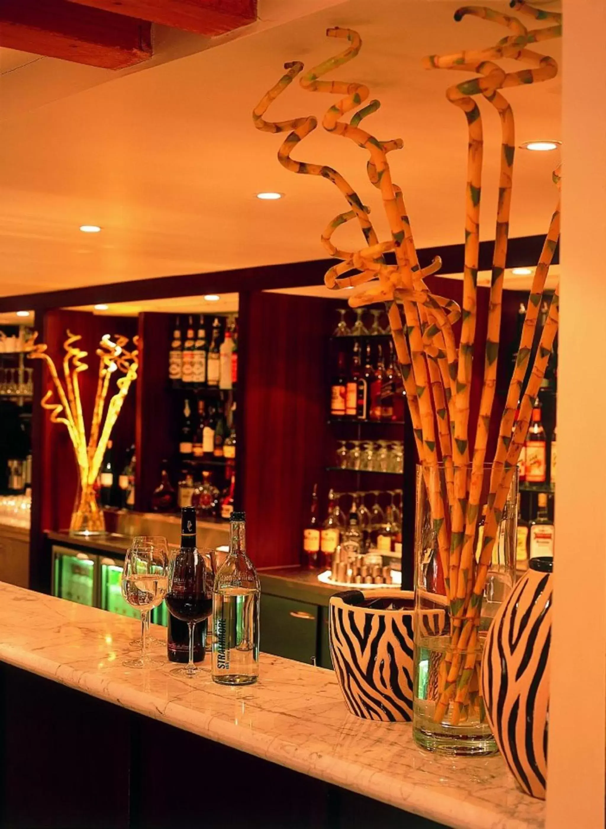 Lounge or bar in Marwell Hotel - A Bespoke Hotel