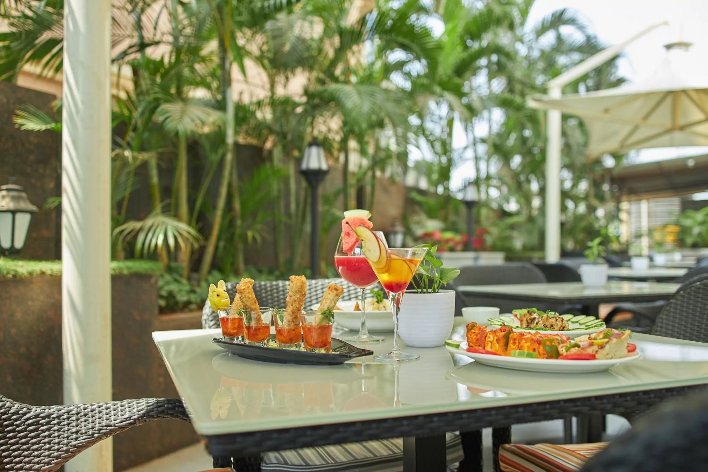 Restaurant/places to eat in Royal Orchid Central Grazia, Navi Mumbai