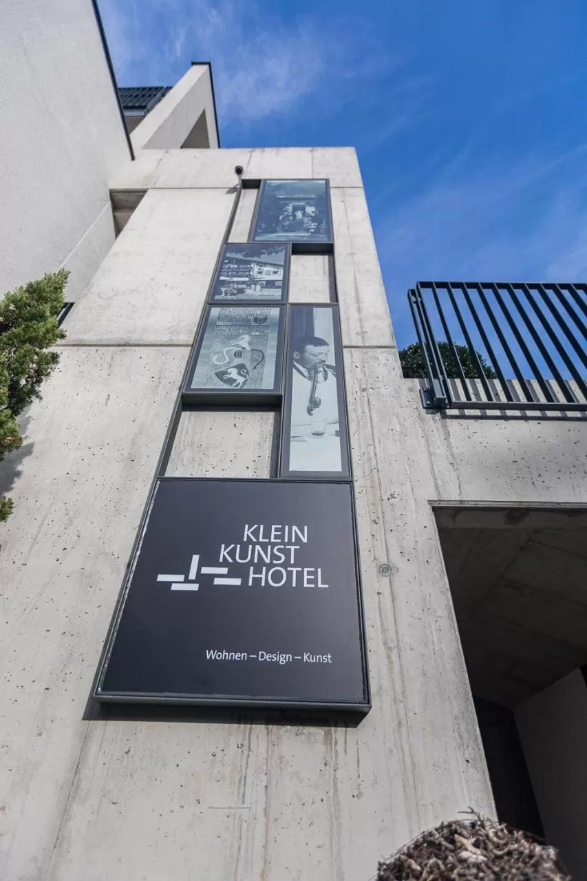 Facade/entrance in Kleinkunsthotel