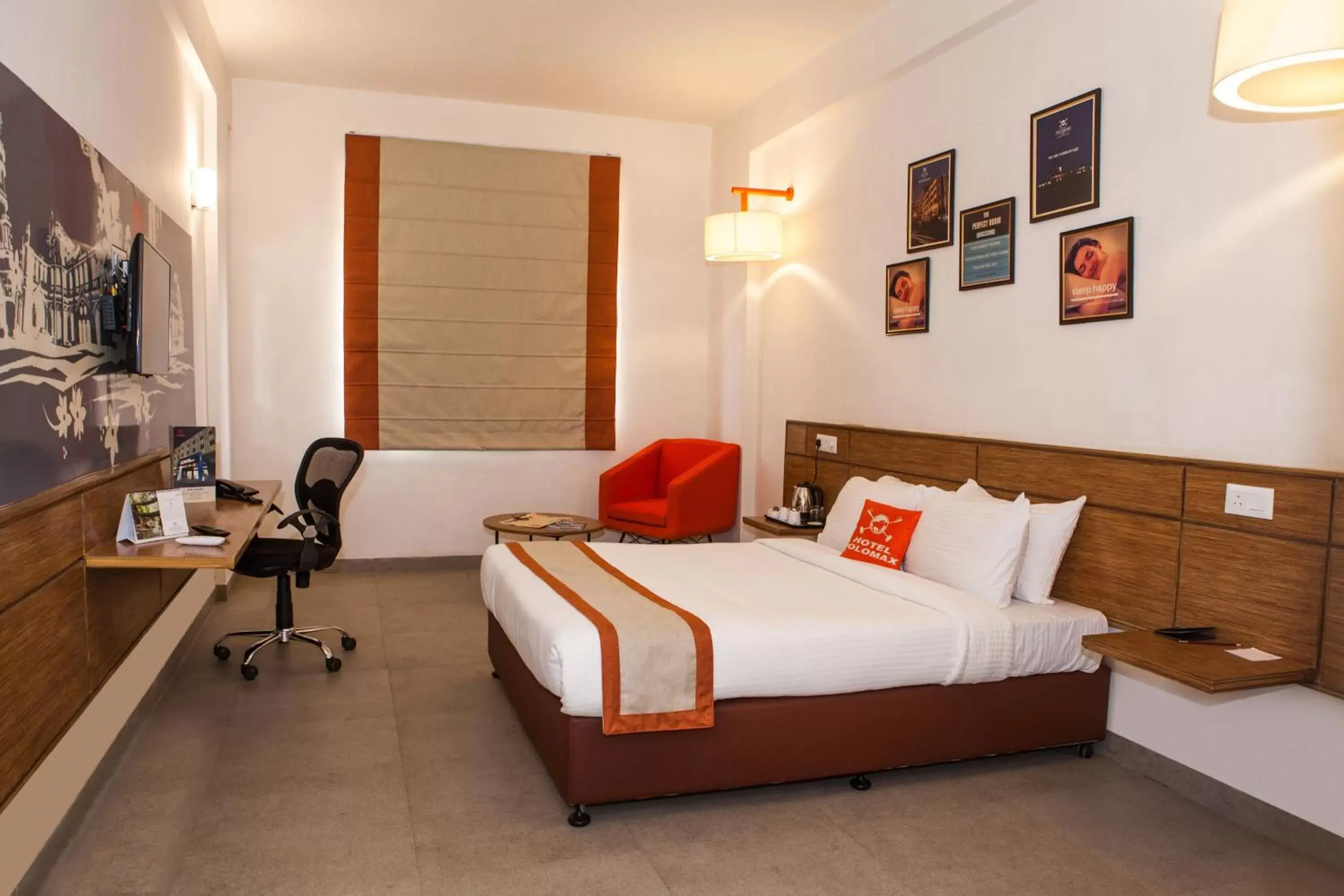 Bed in Max Hotels Jabalpur