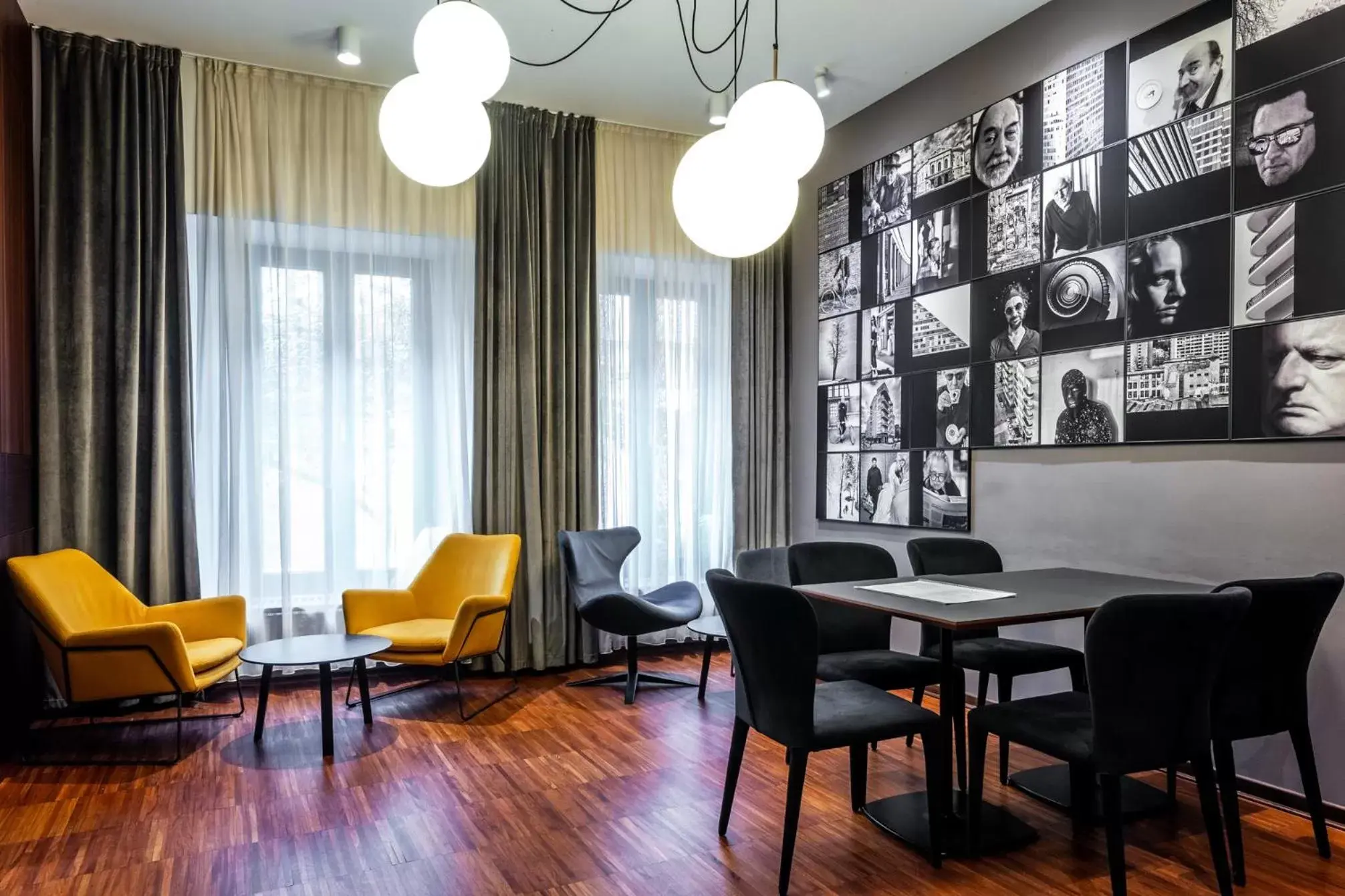 Library, Seating Area in Hotel Mrak Superior