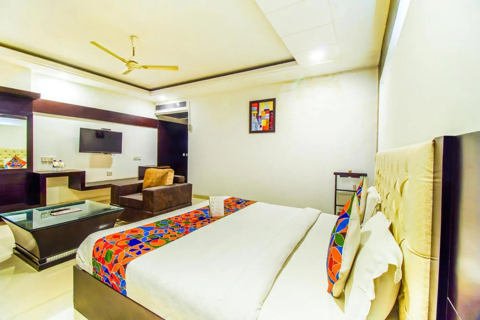 Bed in FabHotel Transit Delhi Airport Mahipalpur