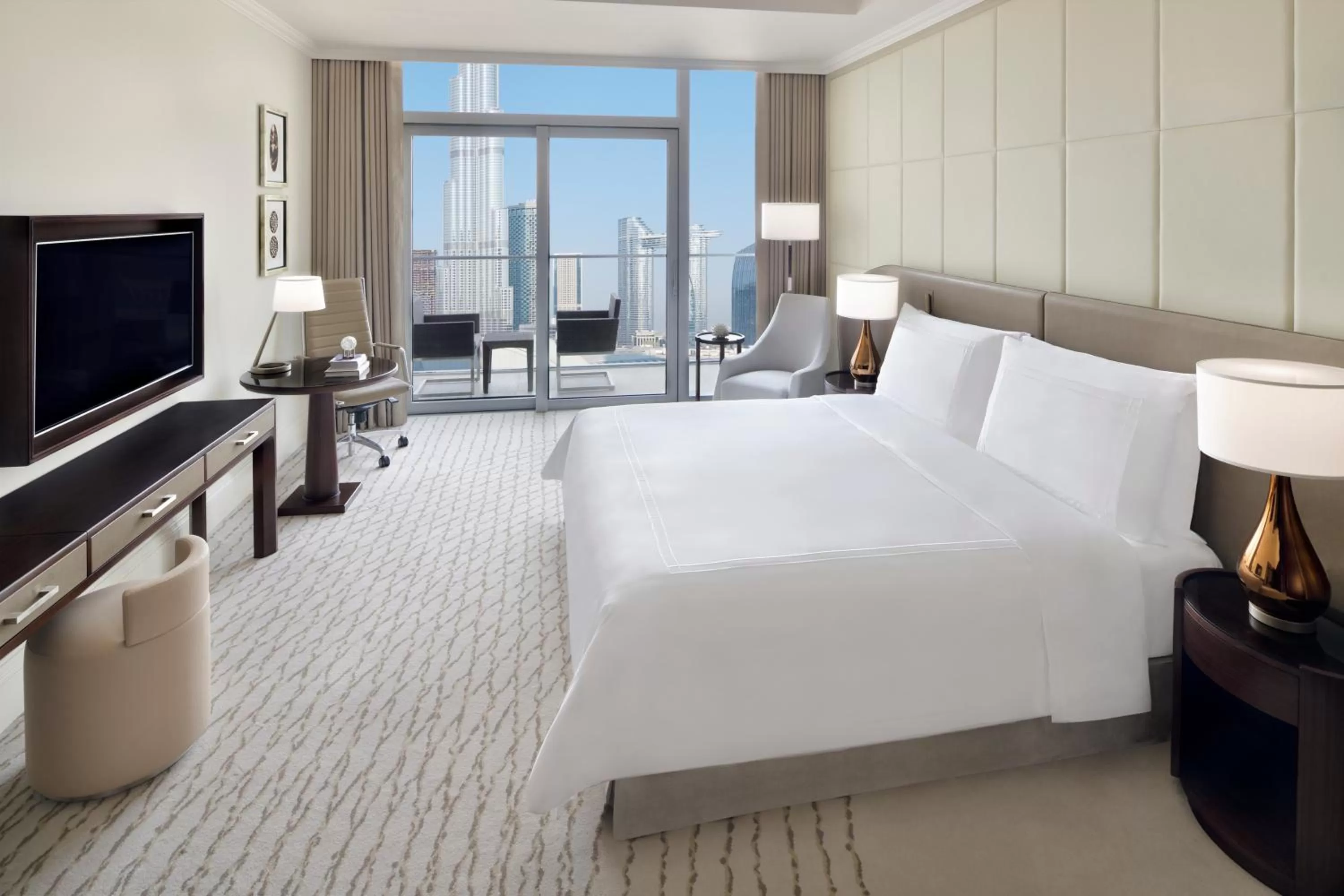 Bathroom, Bed in Address Dubai Mall