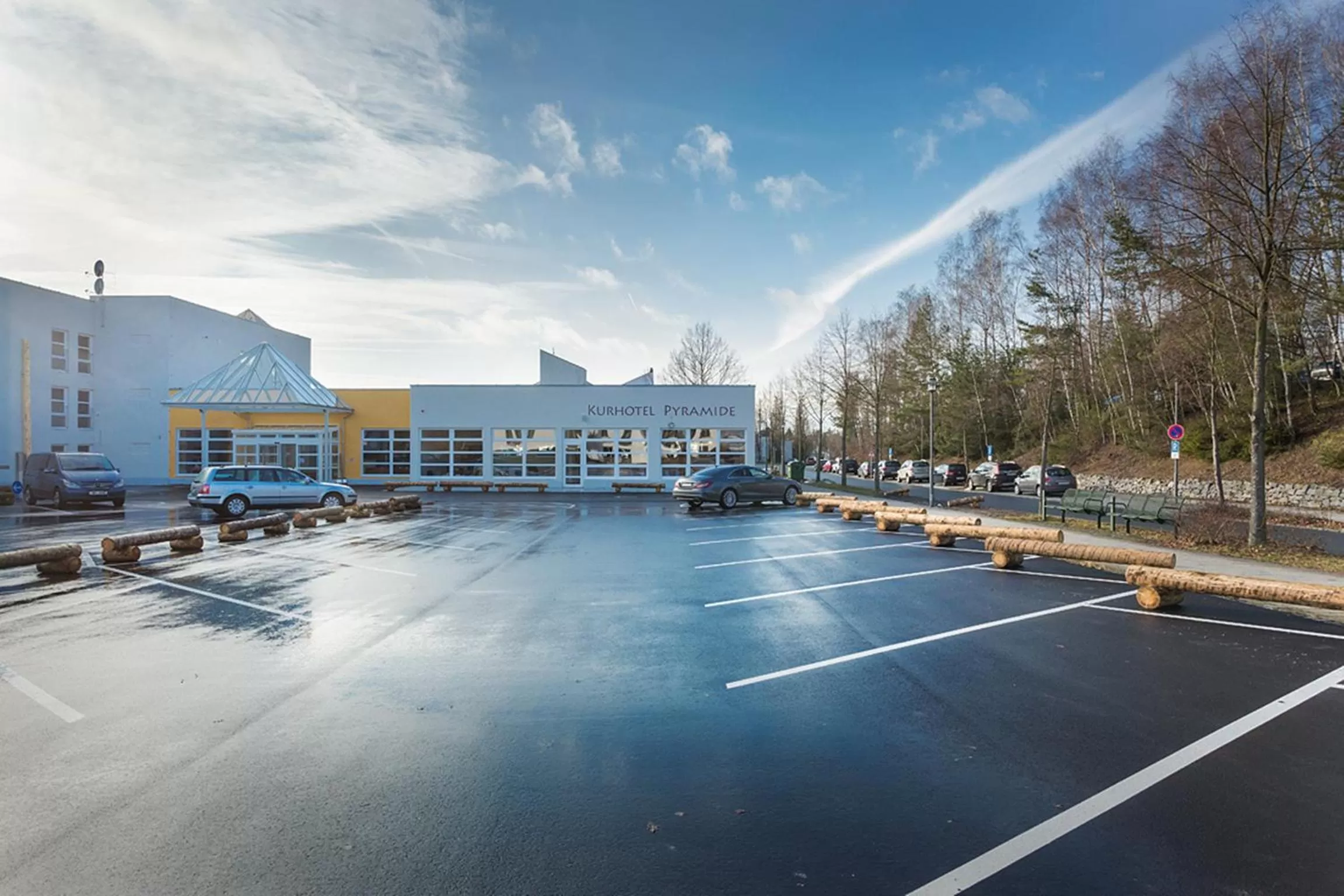 Facade/entrance in Kurhotel Pyramide Sibyllenbad