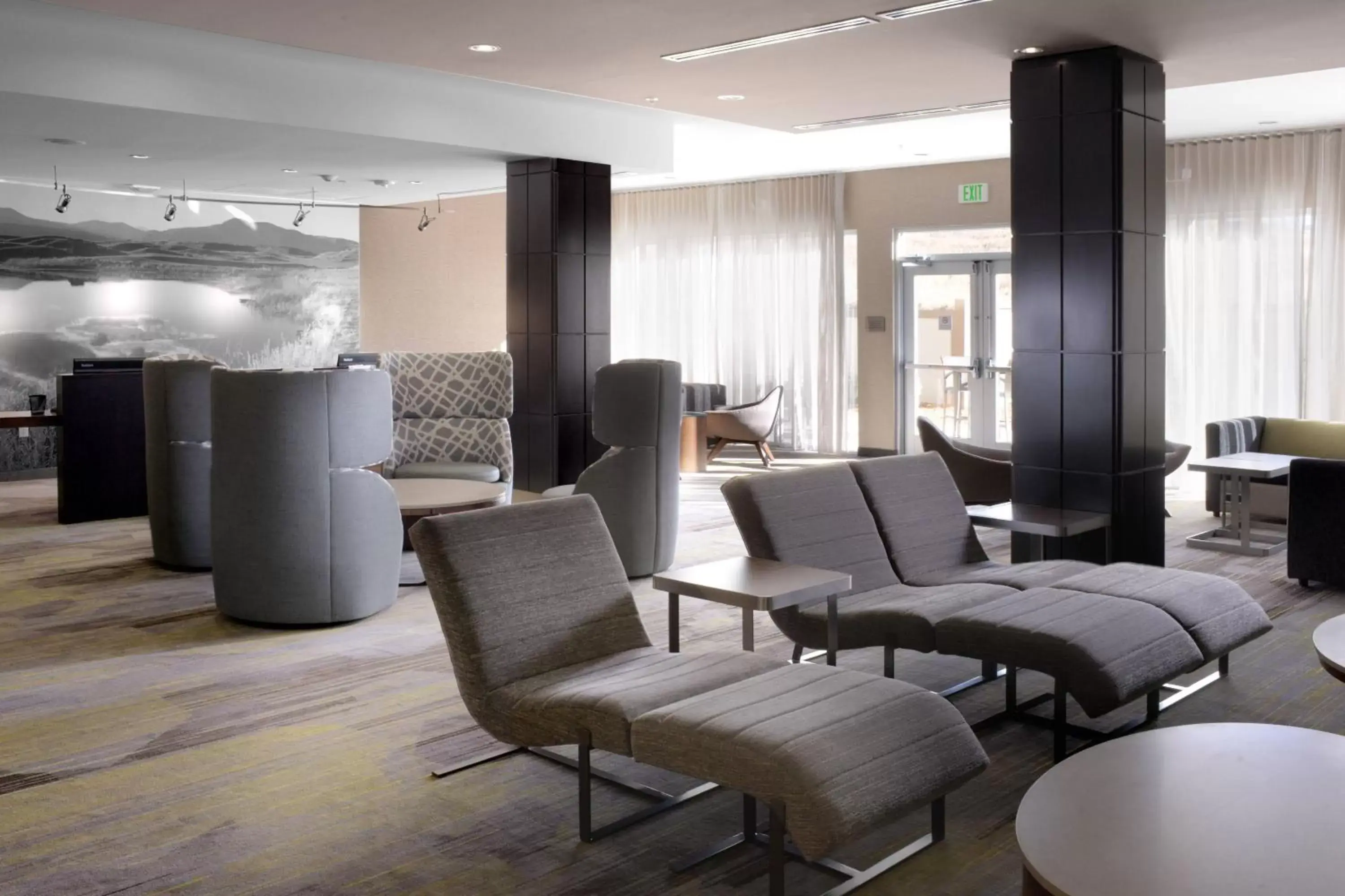 Lobby or reception, Seating Area in Courtyard by Marriott Denver Southwest/Littleton