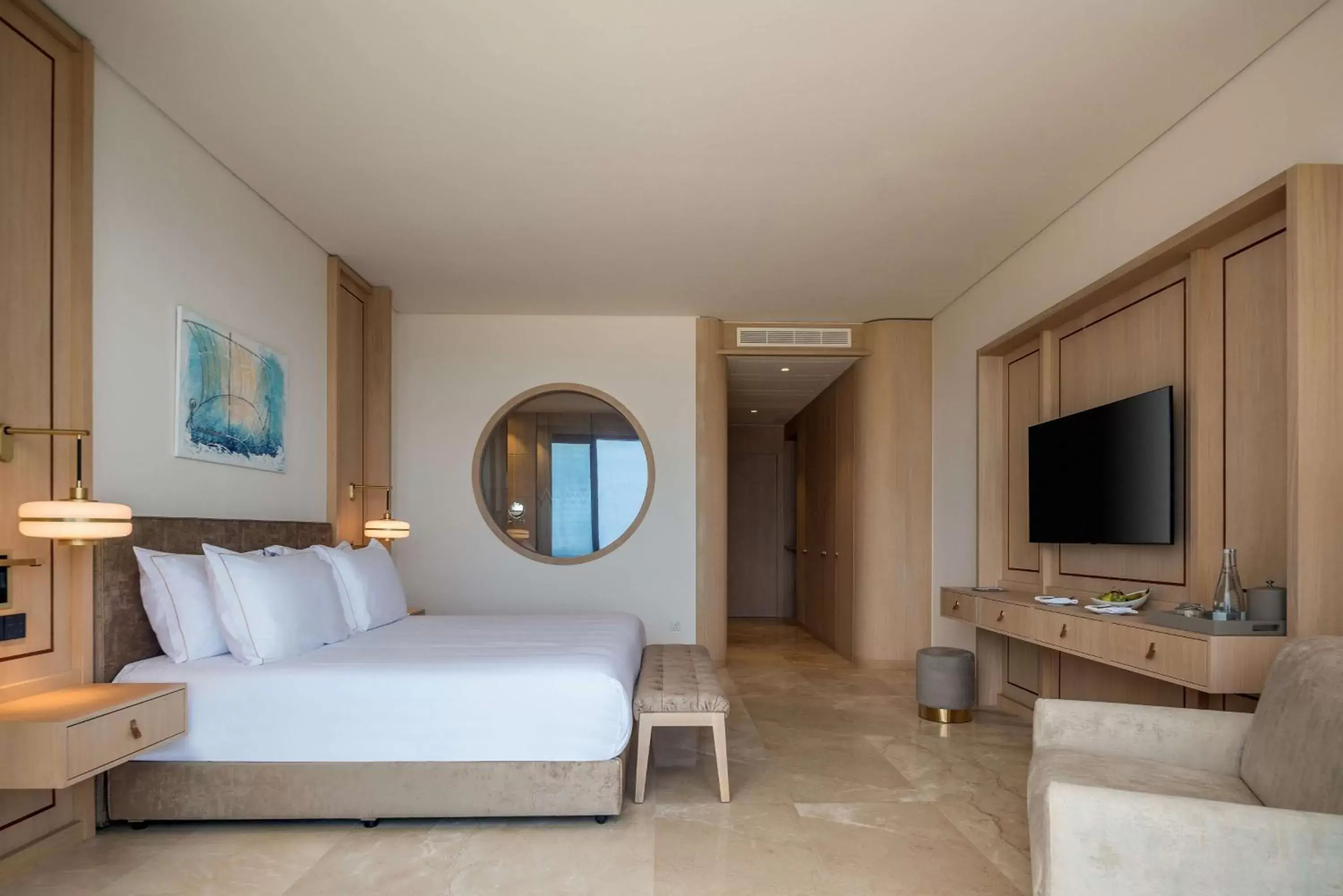 Bedroom, TV/Entertainment Center in Cap St Georges Hotel & Resort