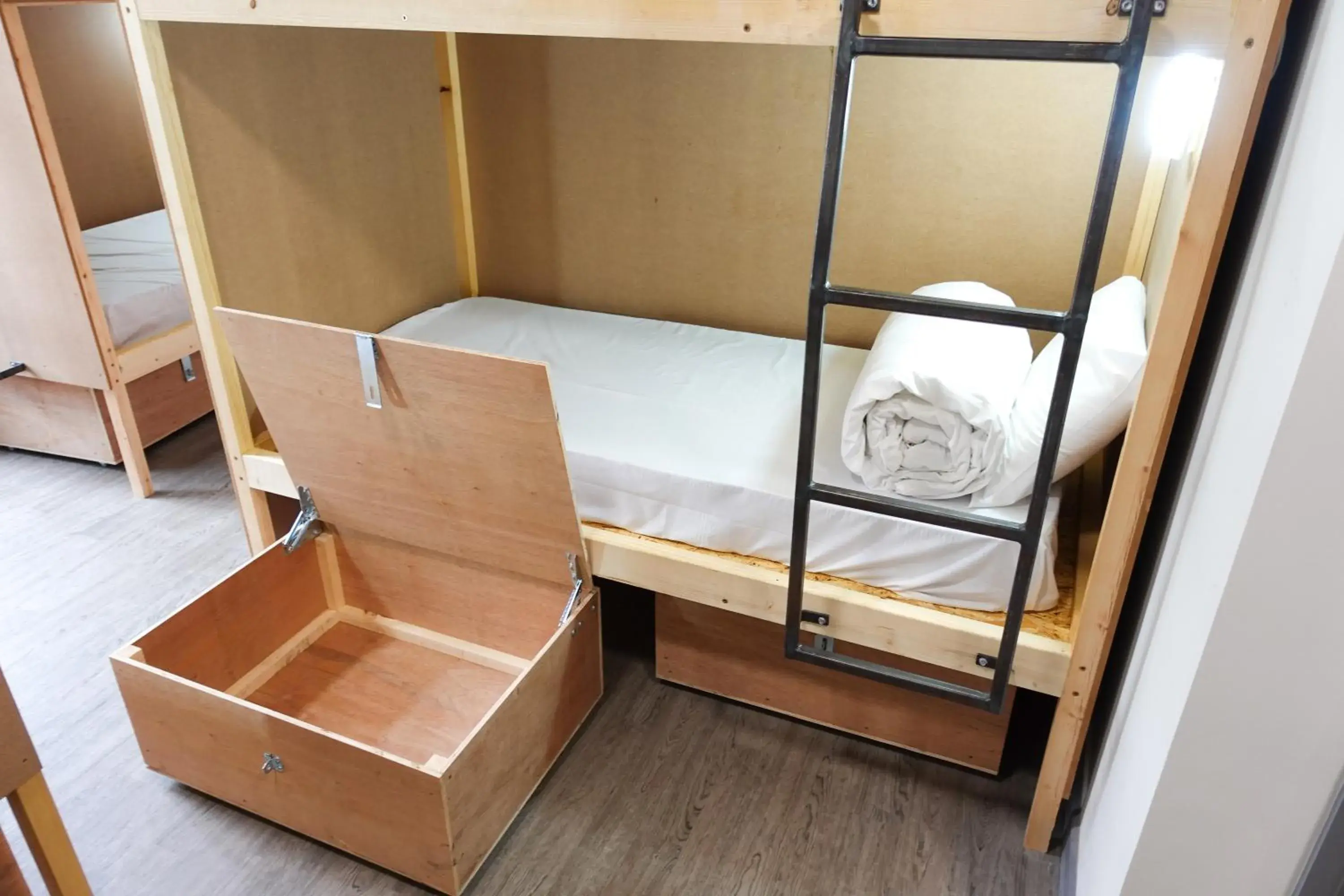 Bed, Bunk Bed in Cwtsh Hostel