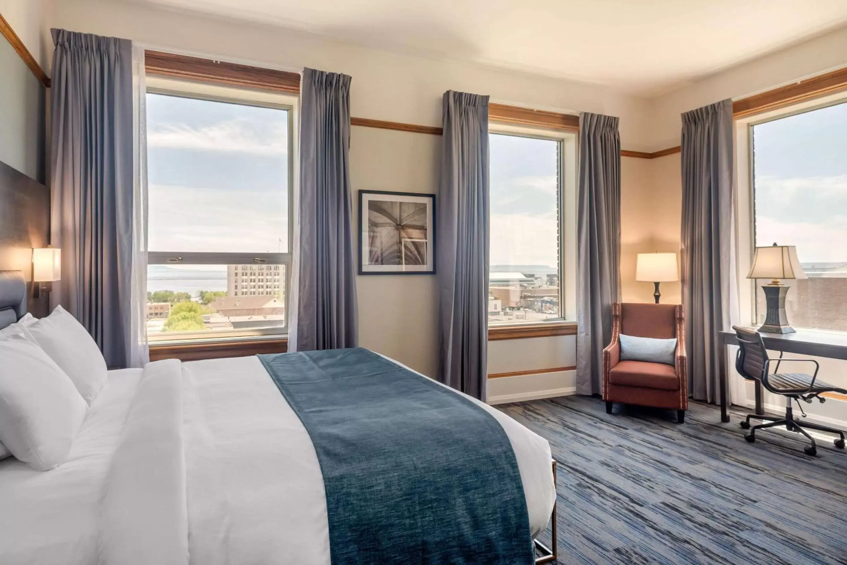 Photo of the whole room, Bed in The Courthouse Hotel, Ascend Hotel Collection