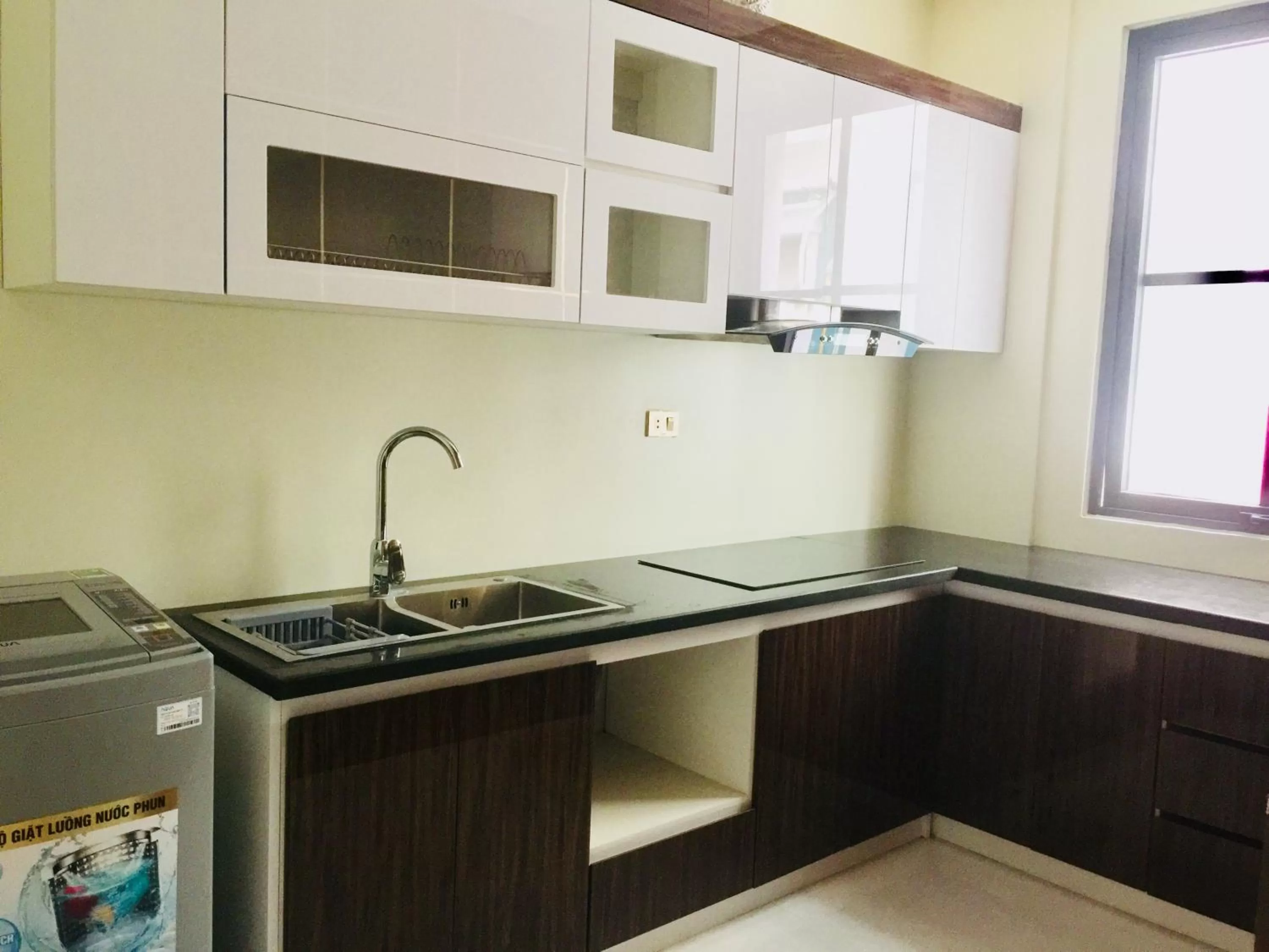 stove in May House Hotel