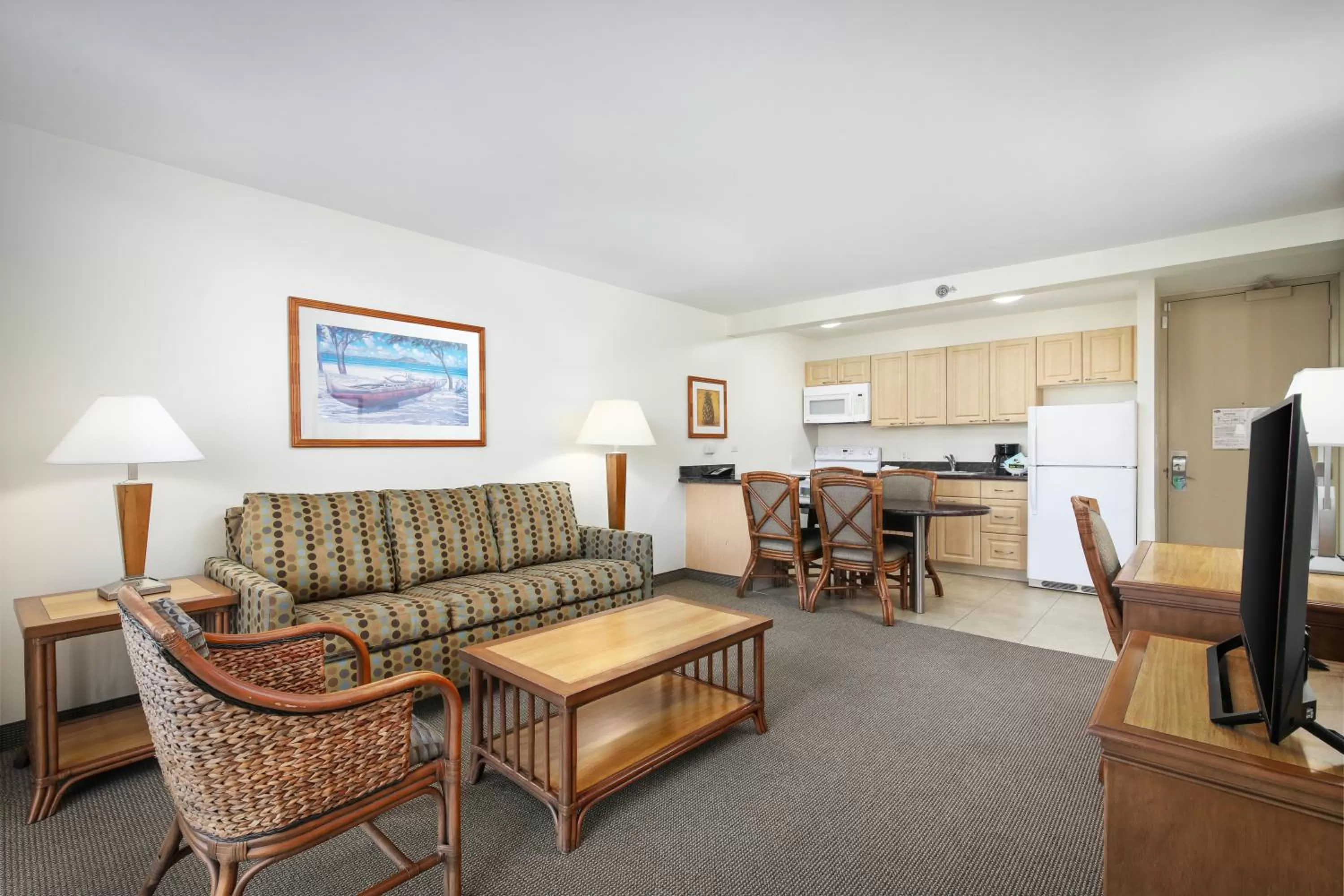 TV and multimedia in Aston Waikiki Sunset