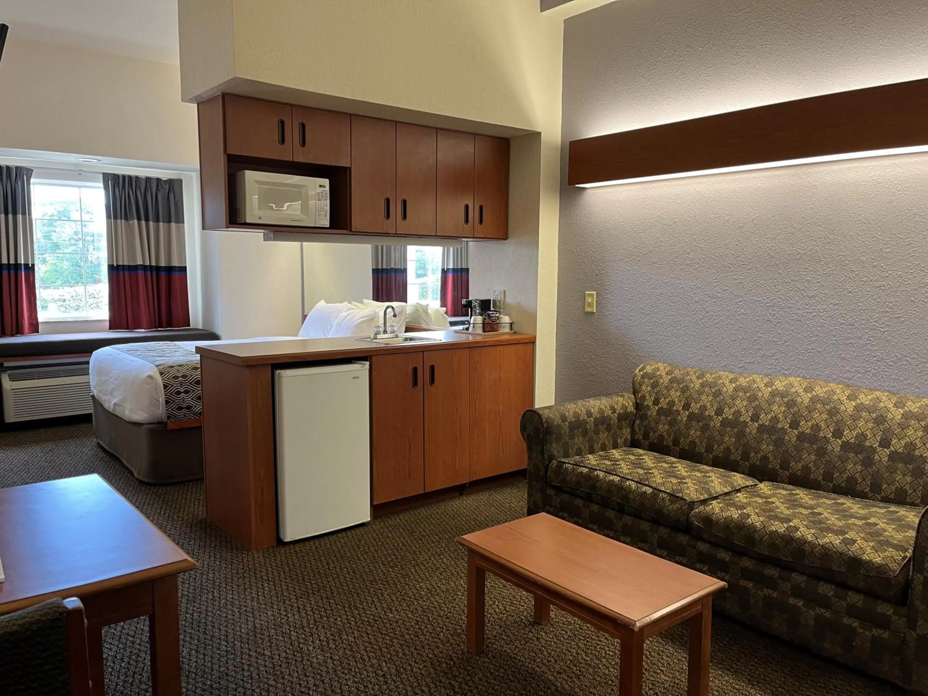 Bed in Microtel Inn and Suites by Wyndham - Lady Lake/ The Villages