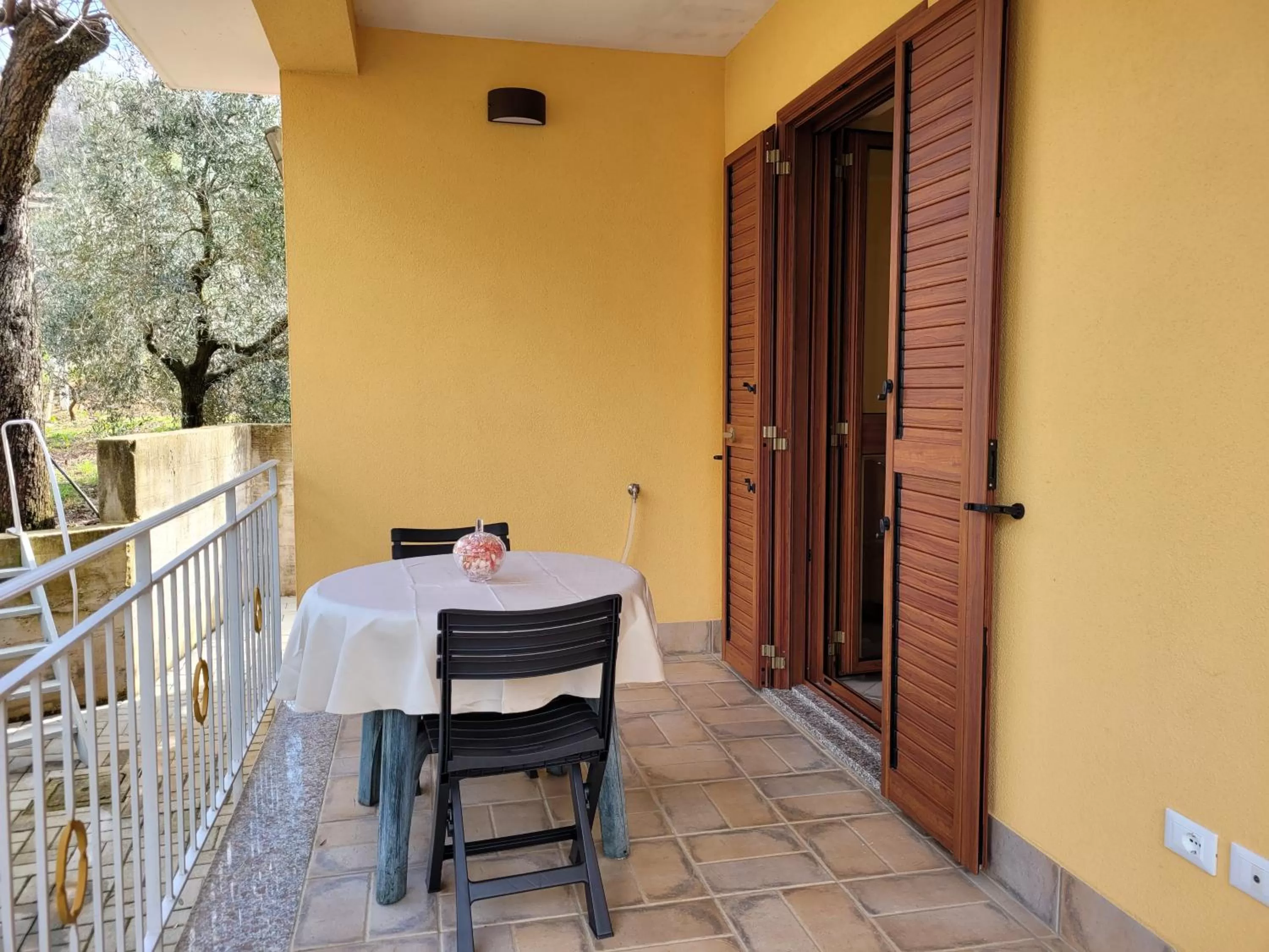 Alloggio turistico Magnifico Alessandro Valle Bernardo 04025 Lenola nei pressi di Fondi LT