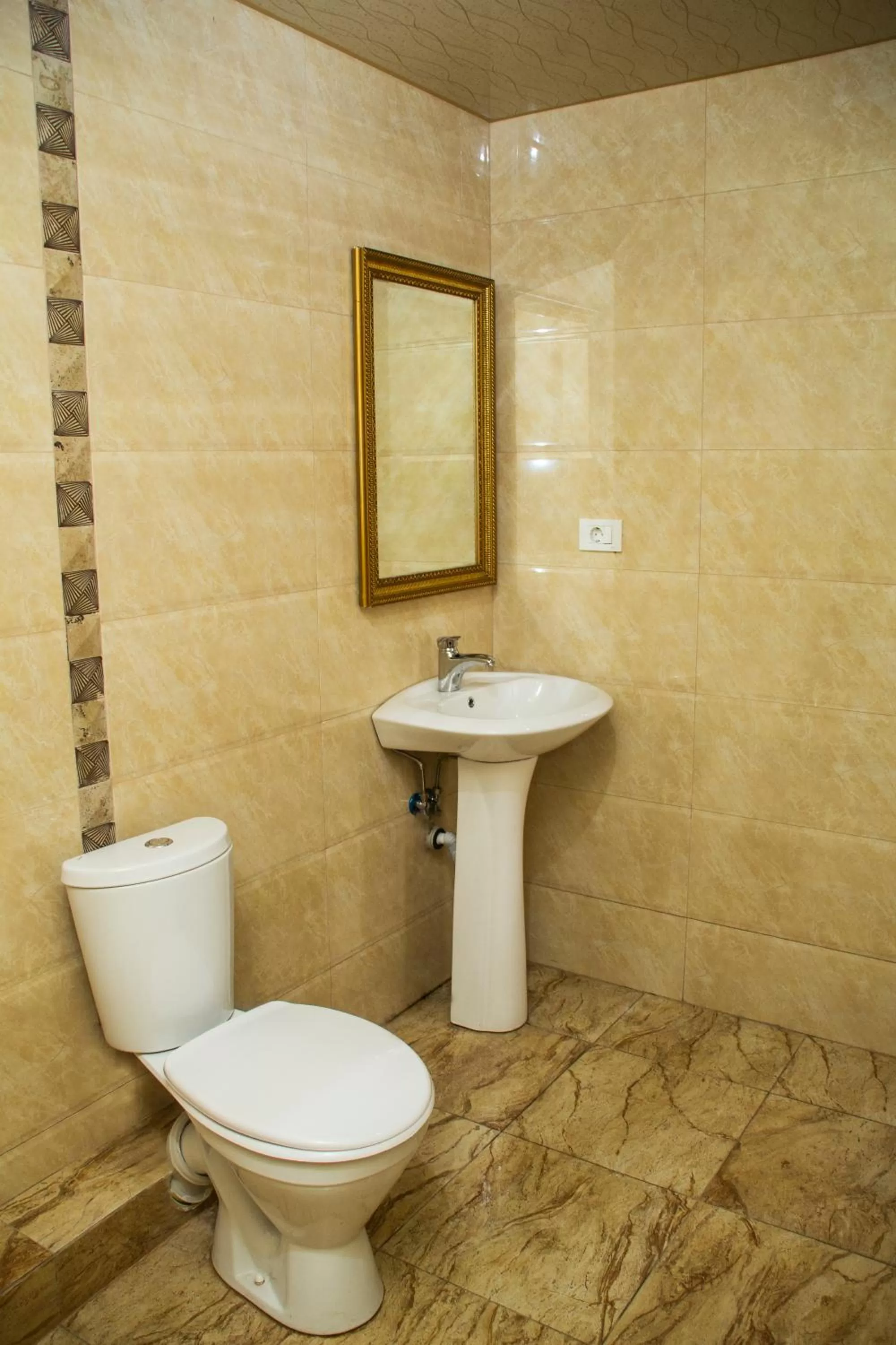 Shower in Mirage Hotel