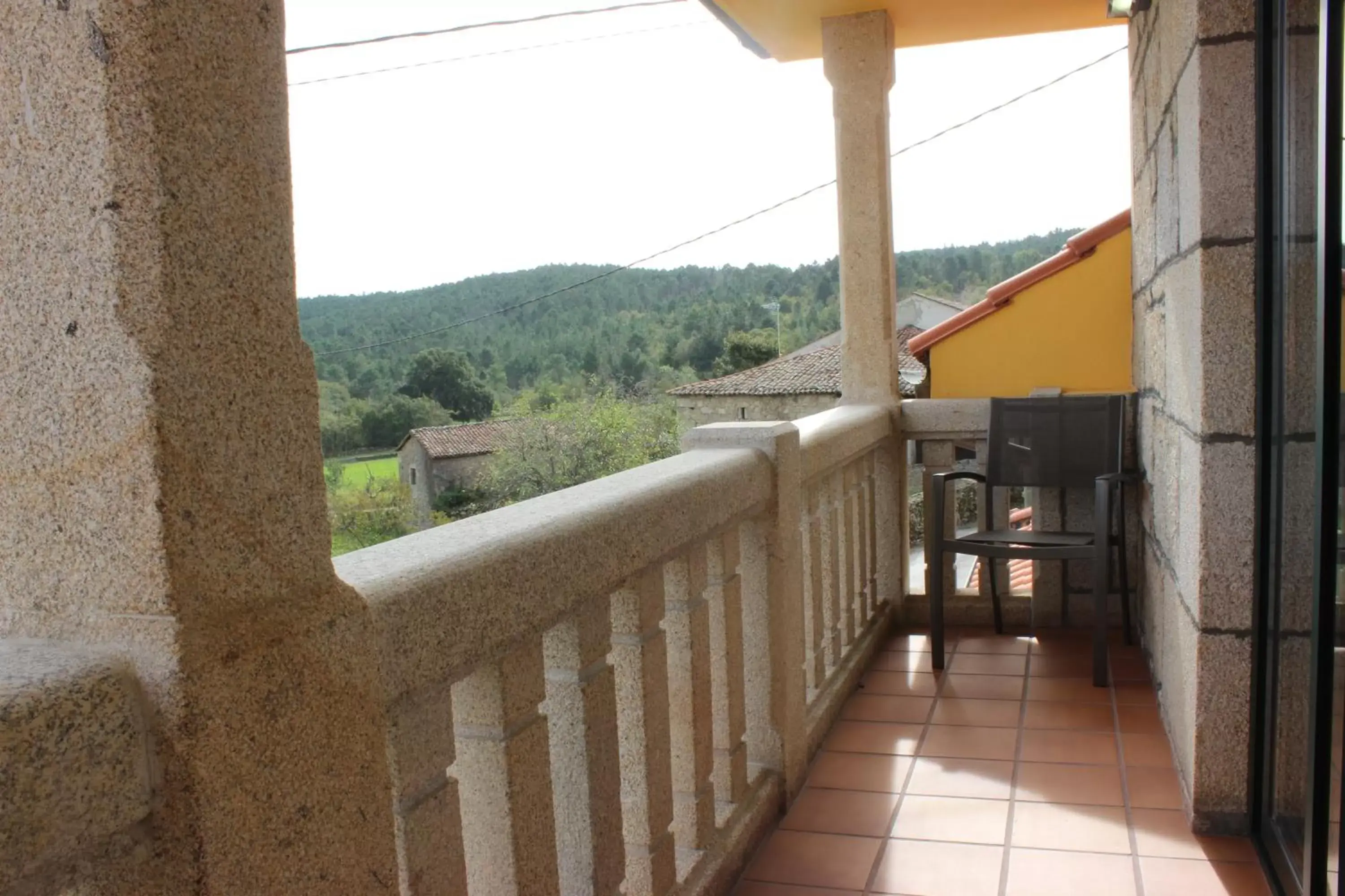 Balcony/Terrace in Apartamentos Río Sil