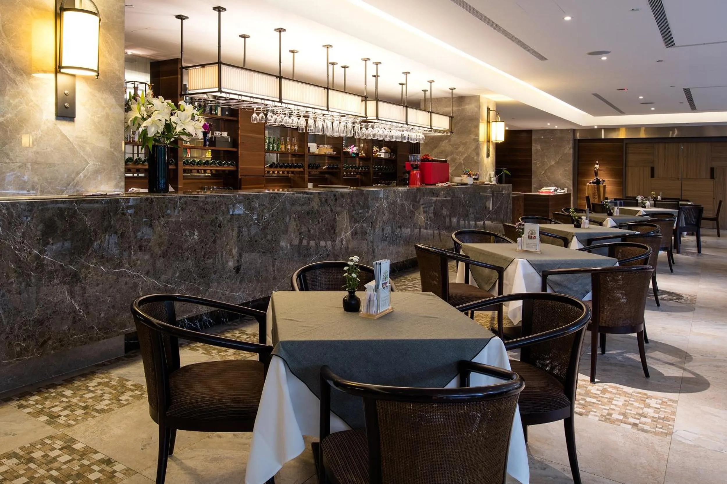 Lounge or bar in Great Roots Forestry Spa Resort