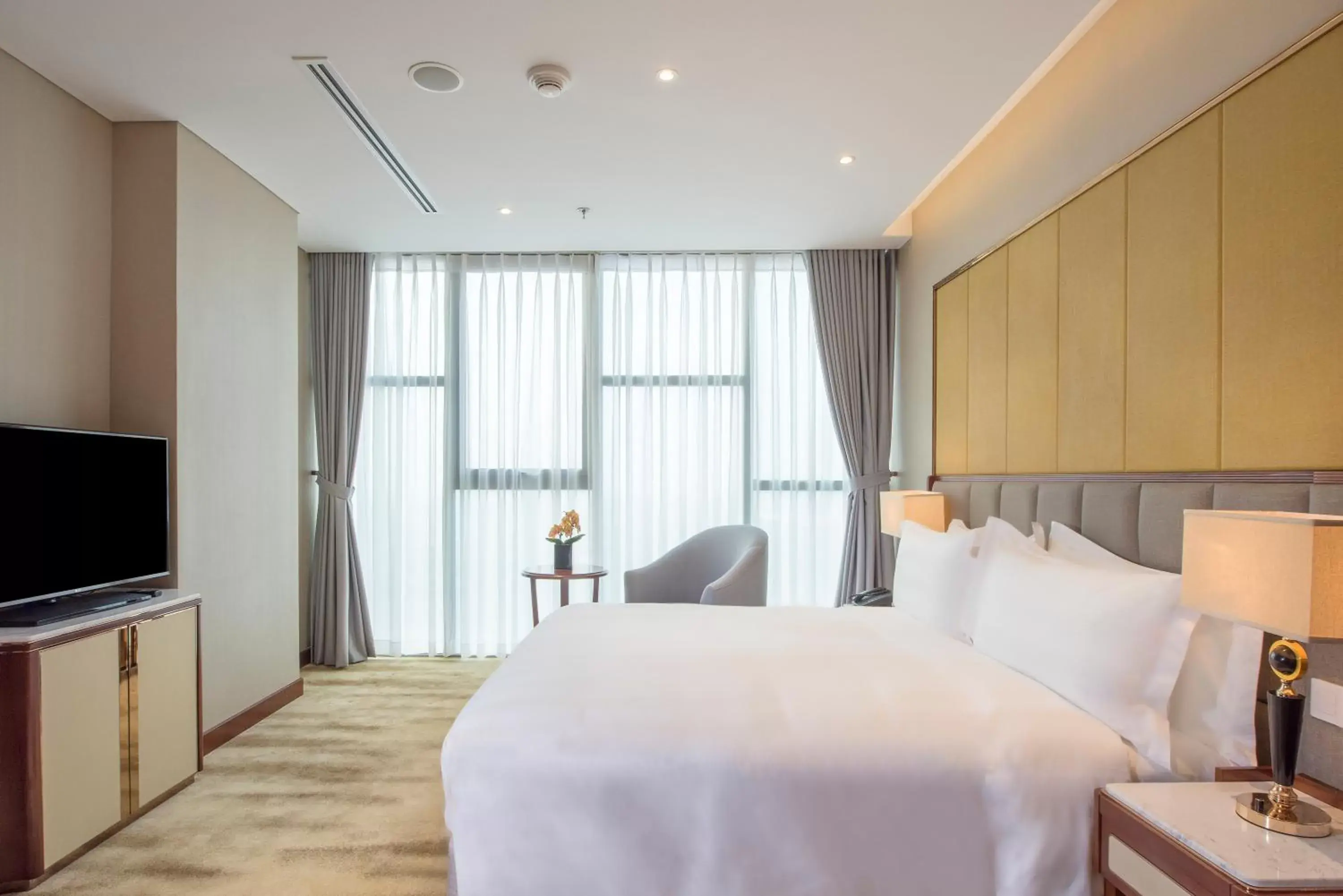 Bed in Wyndham Garden Hanoi Bed in Wyndham Garden Hanoi