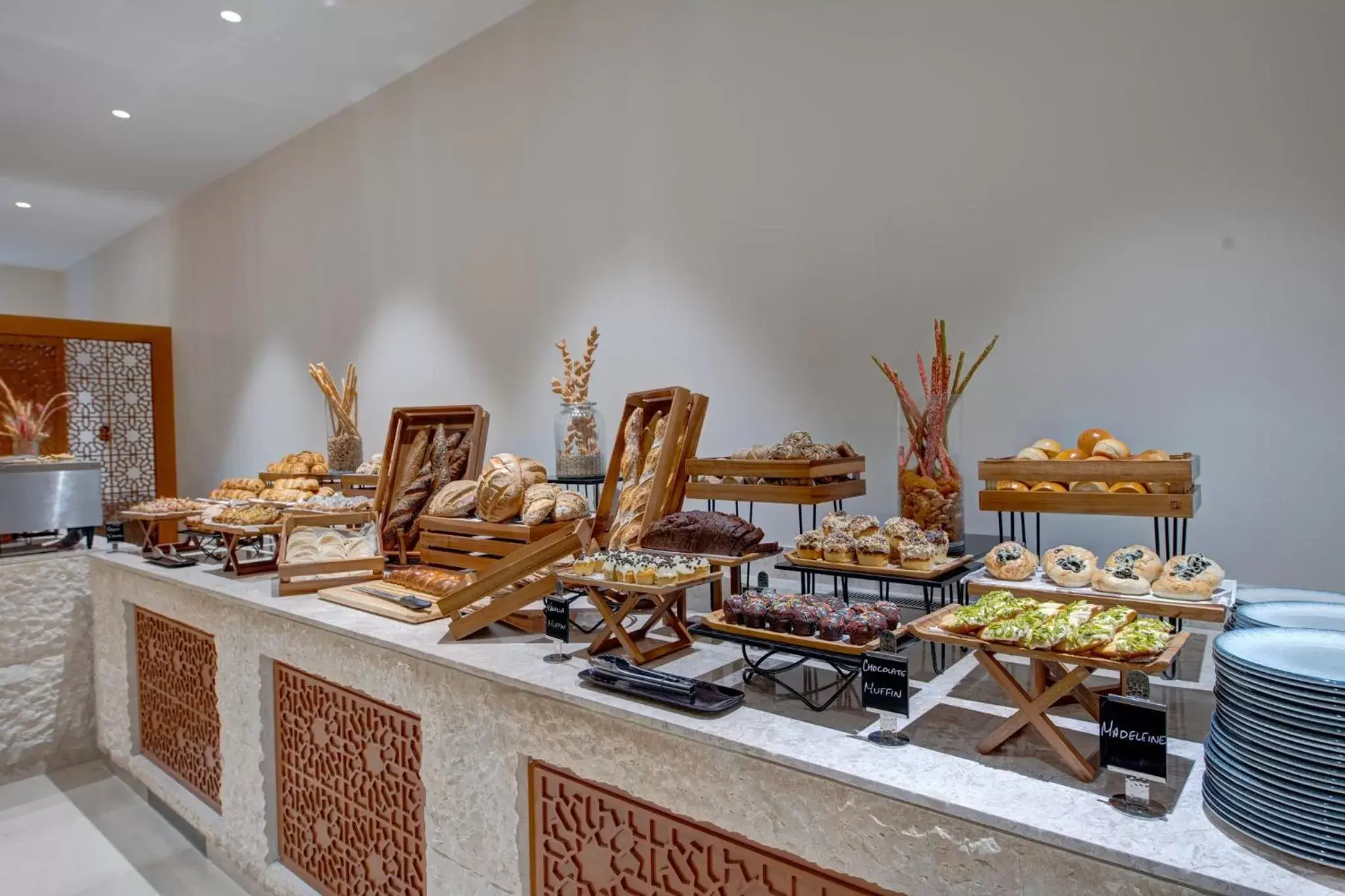 Restaurant/places to eat, Food in InterContinental Muscat, an IHG Hotel